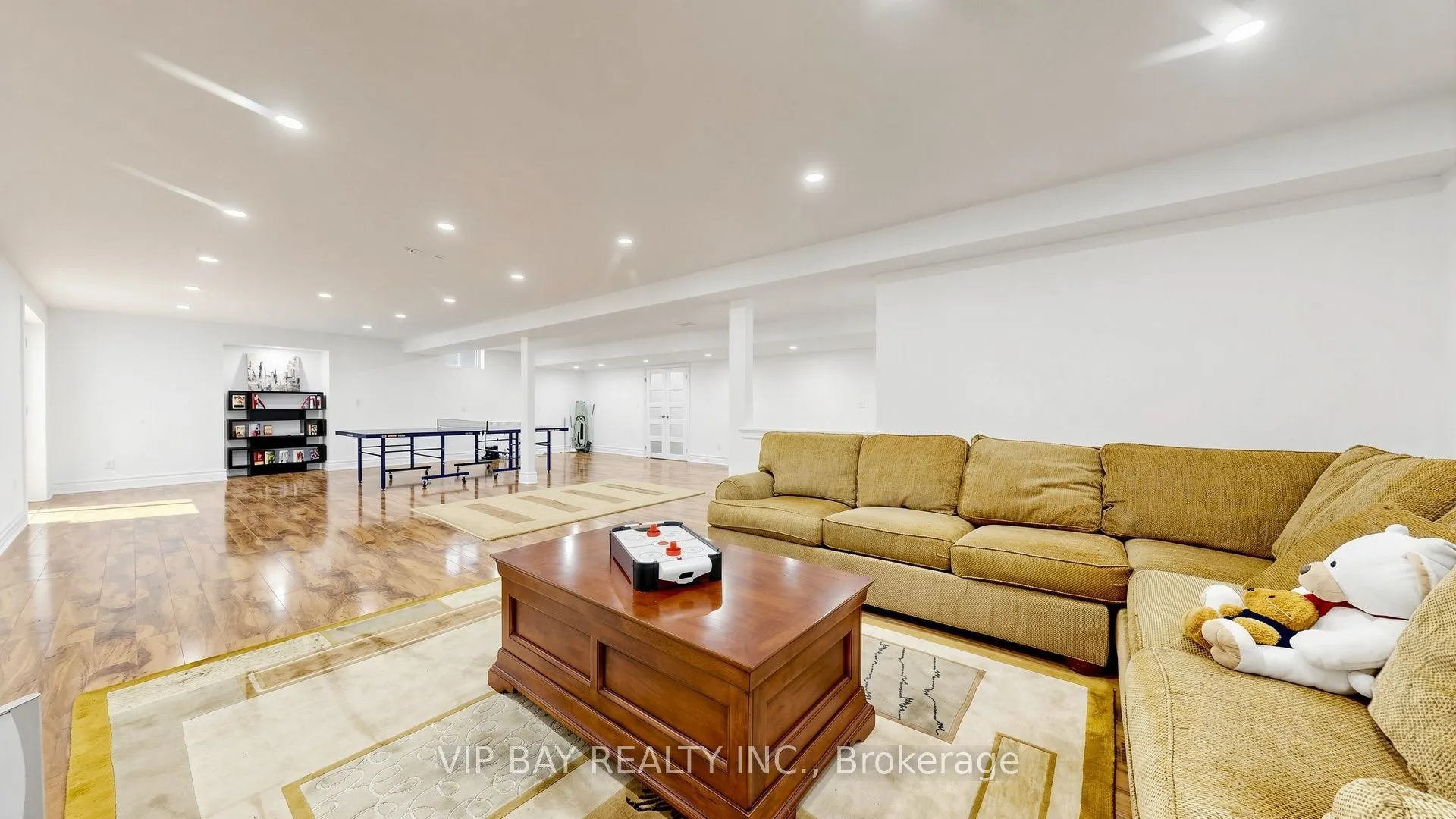 12 Mackay Drive