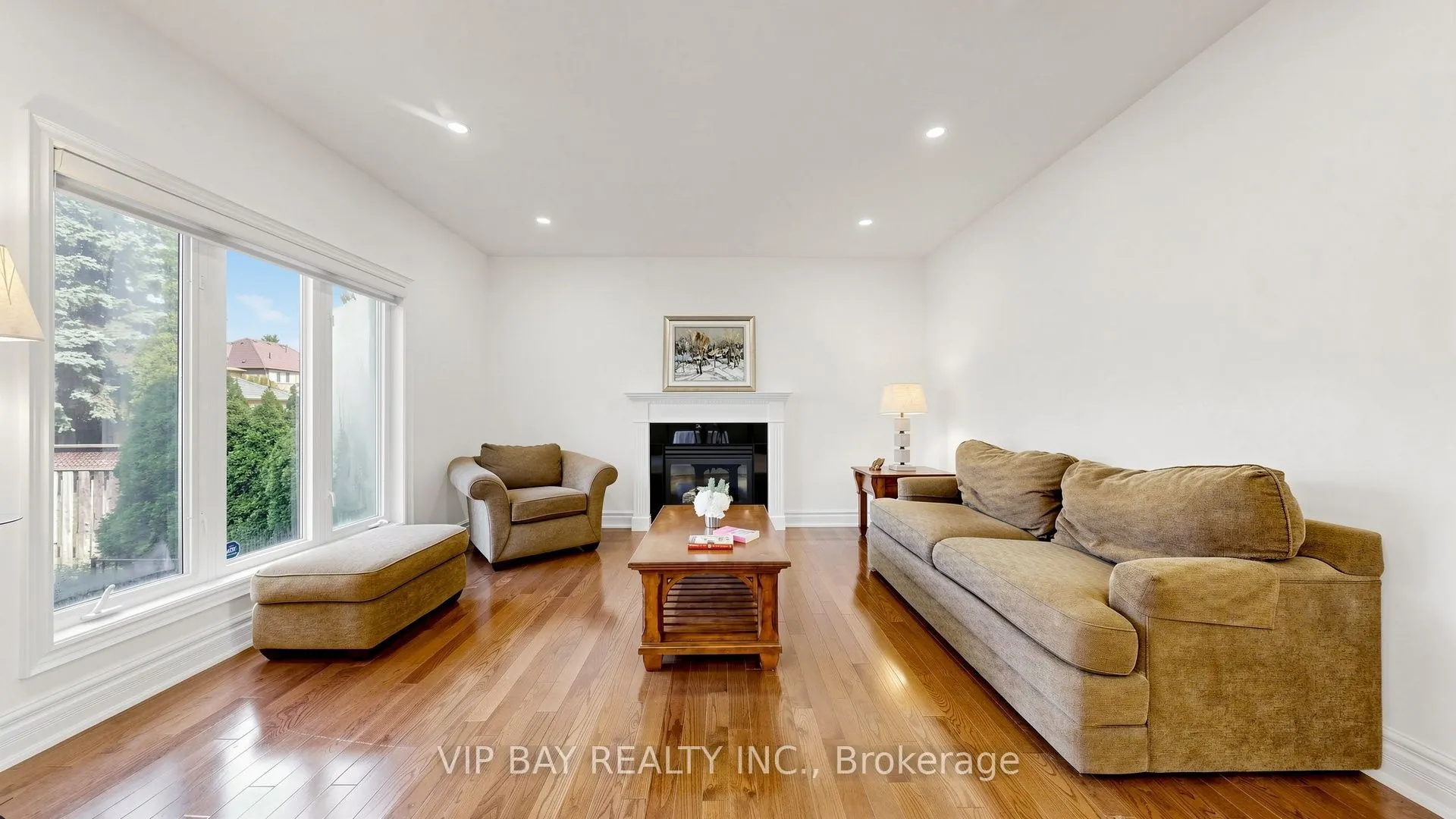 12 Mackay Drive