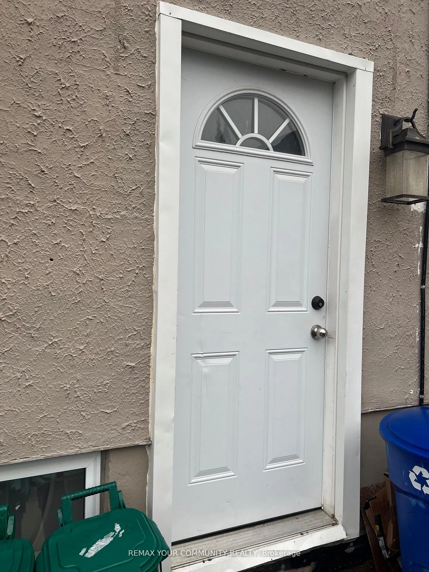 23 Irwin Avenue