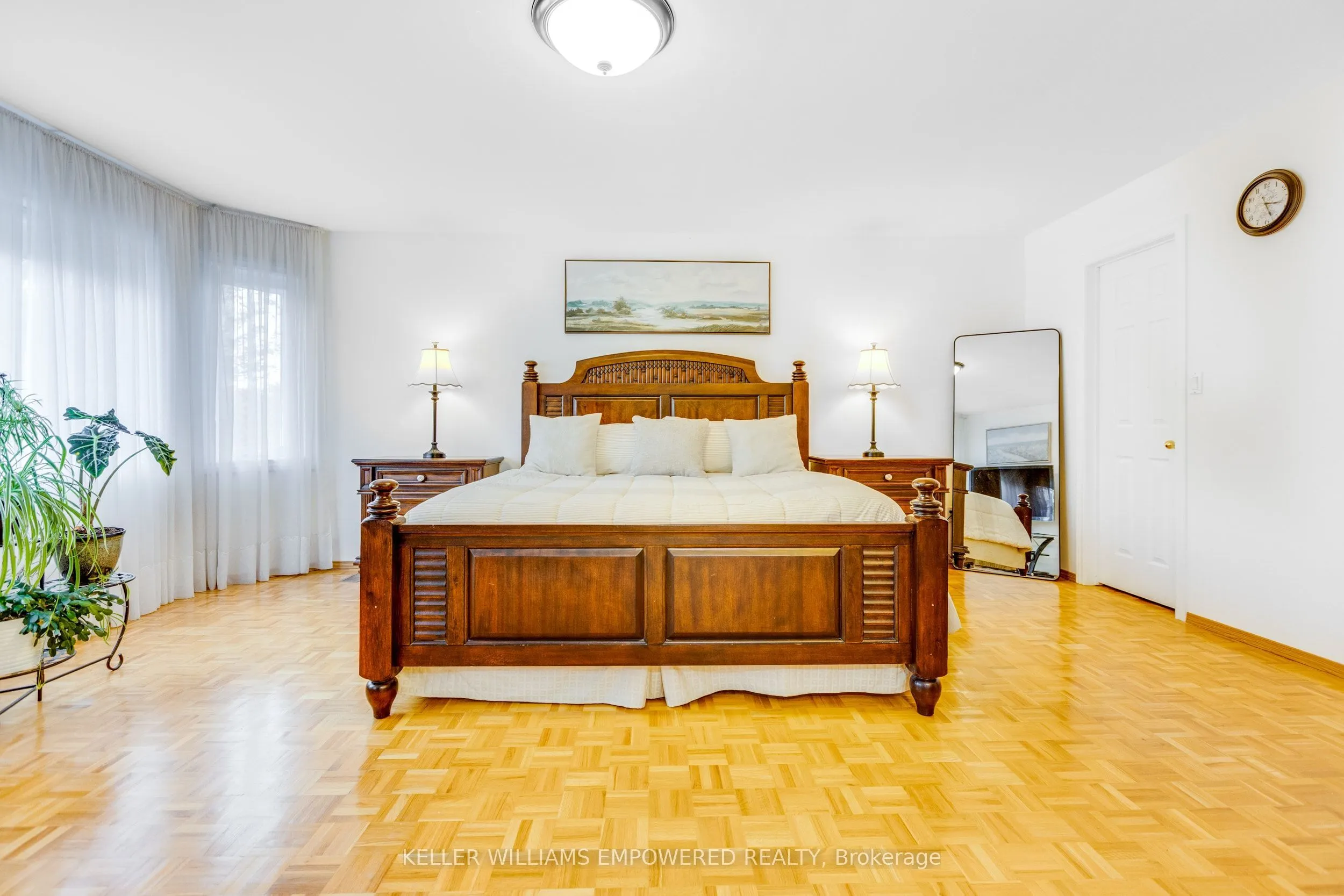 134 Queen Isabella Crescent