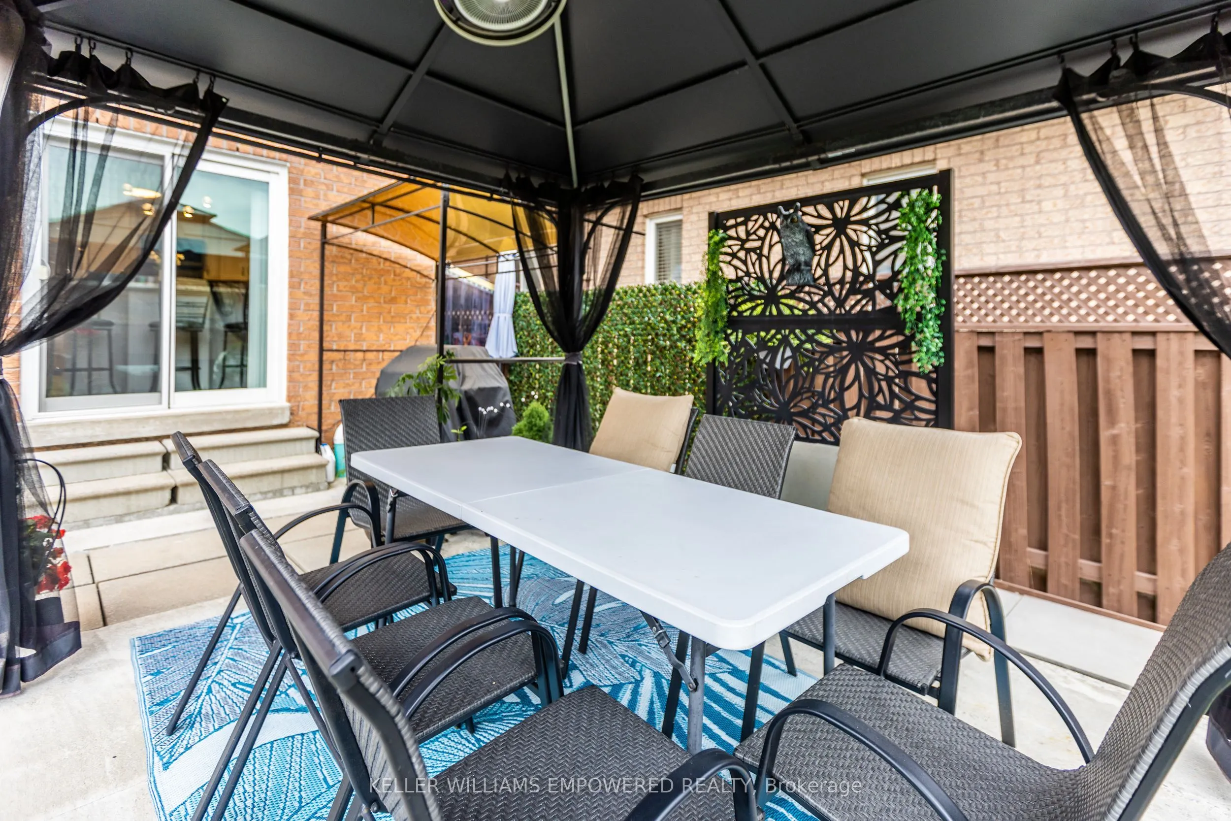 134 Queen Isabella Crescent