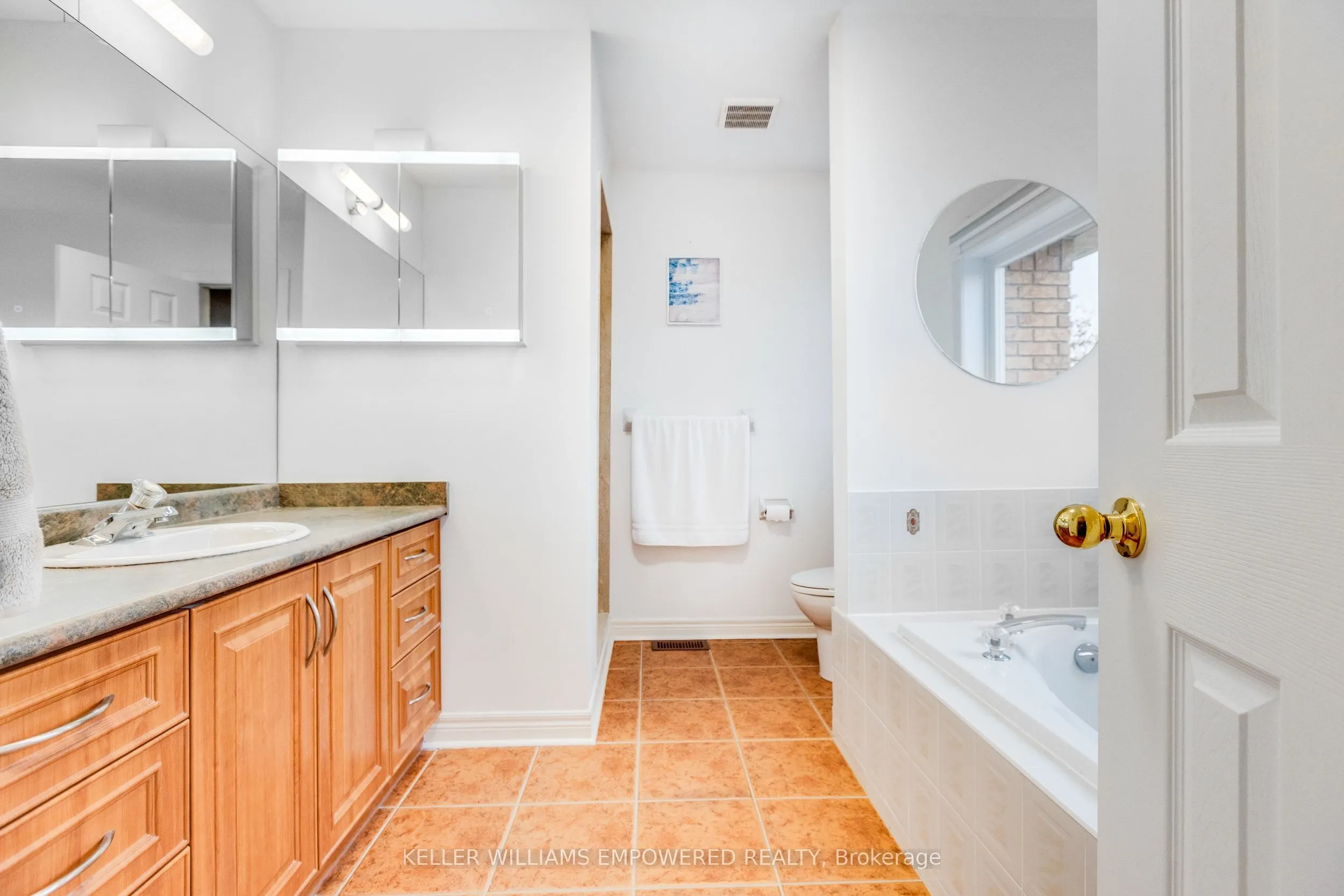 134 Queen Isabella Crescent