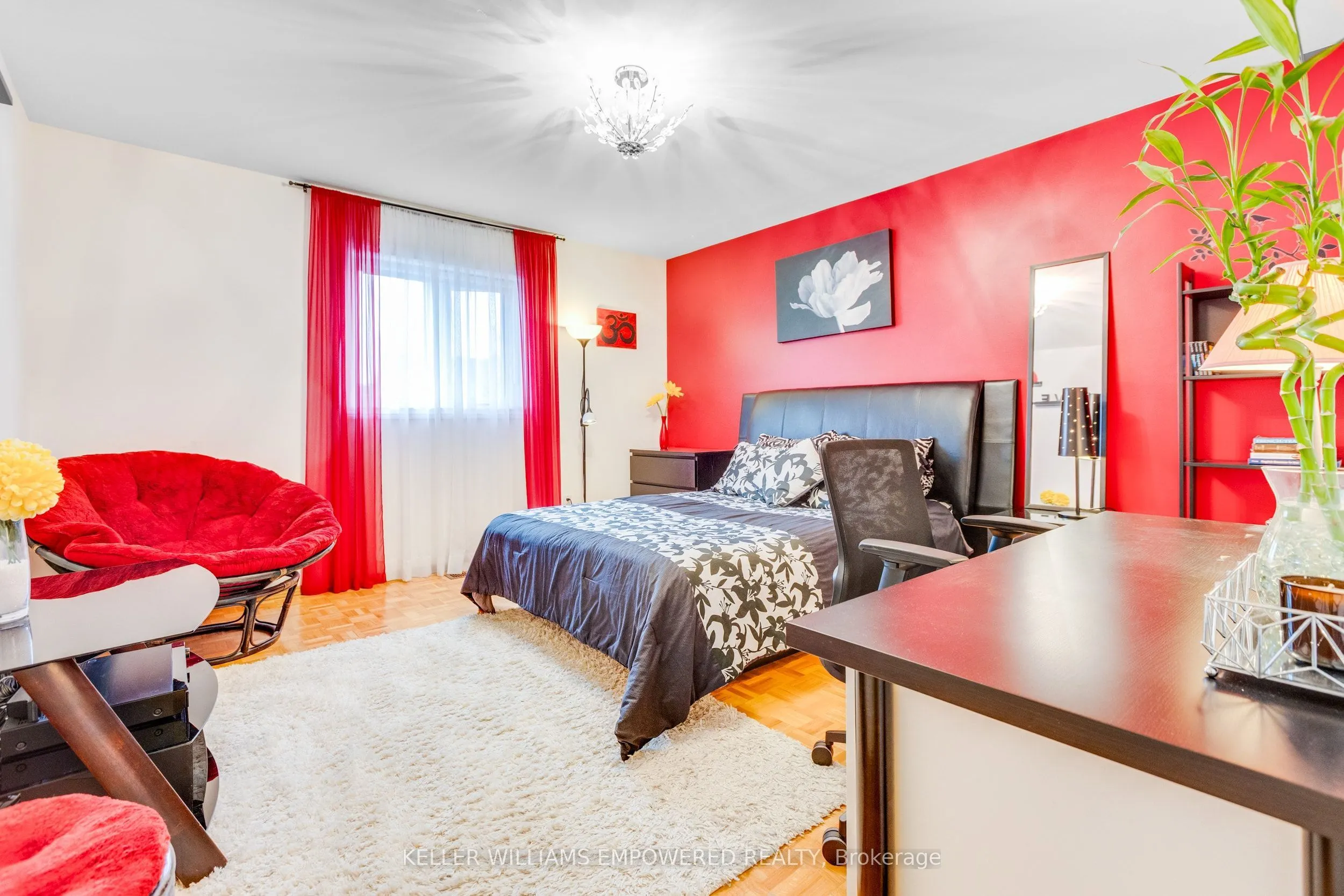 134 Queen Isabella Crescent