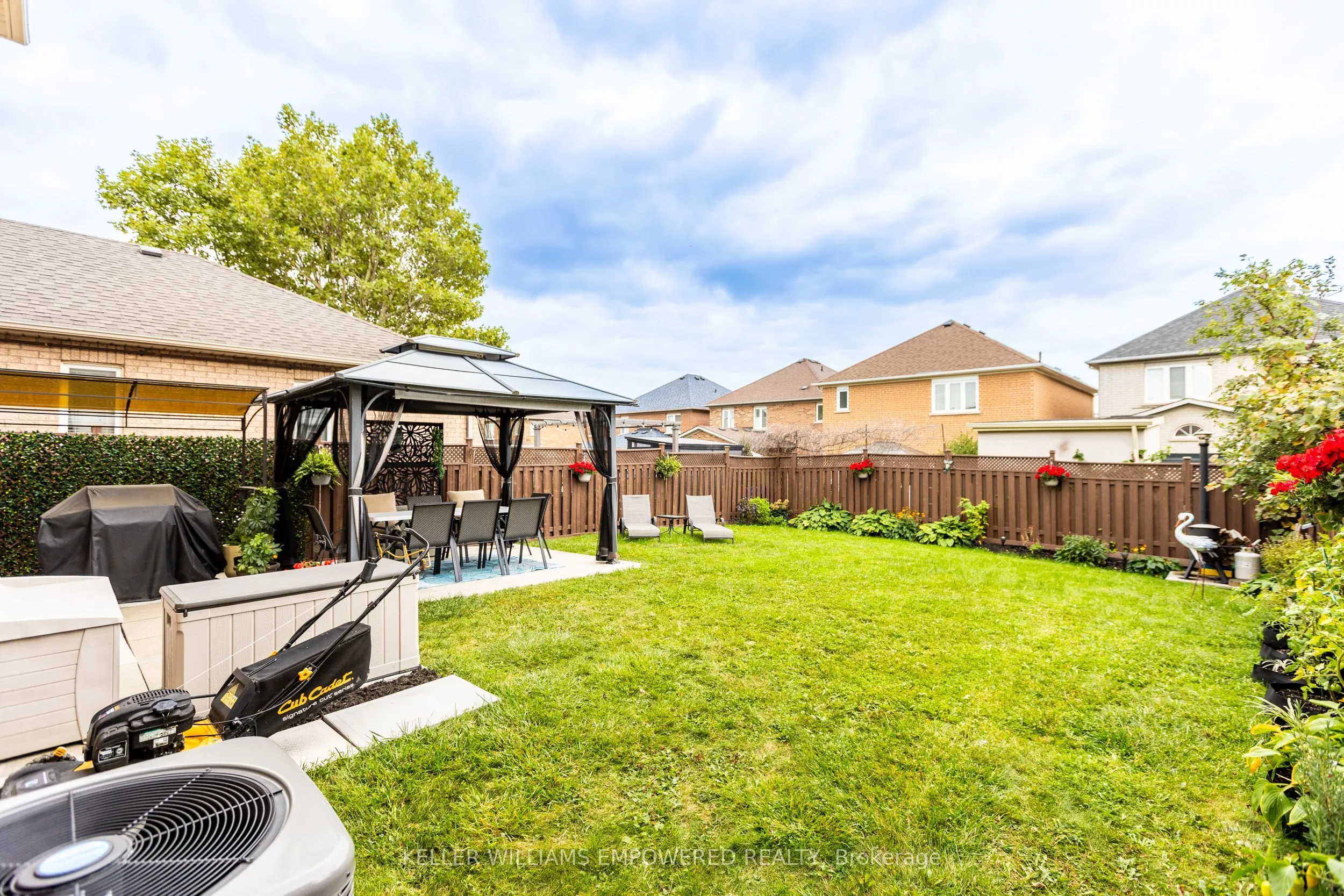 134 Queen Isabella Crescent