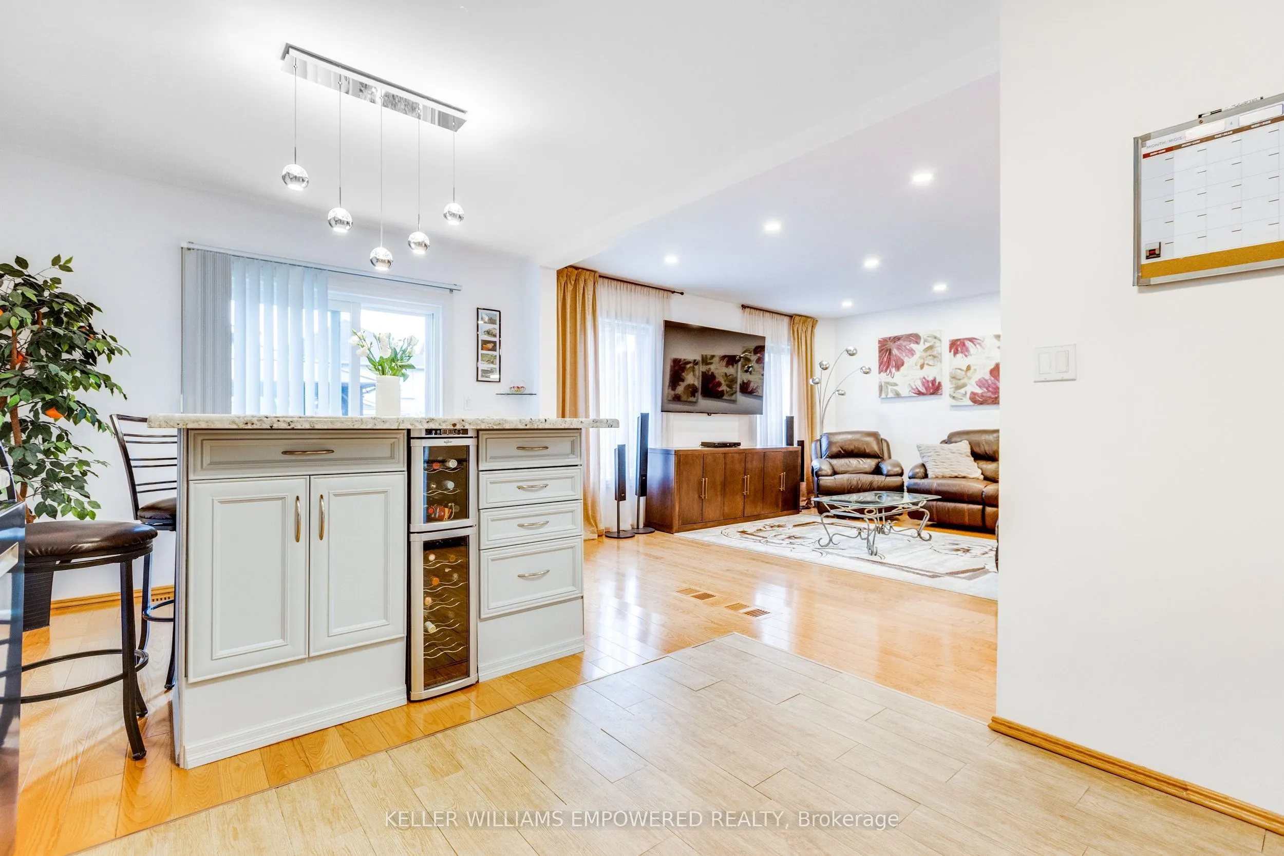 134 Queen Isabella Crescent