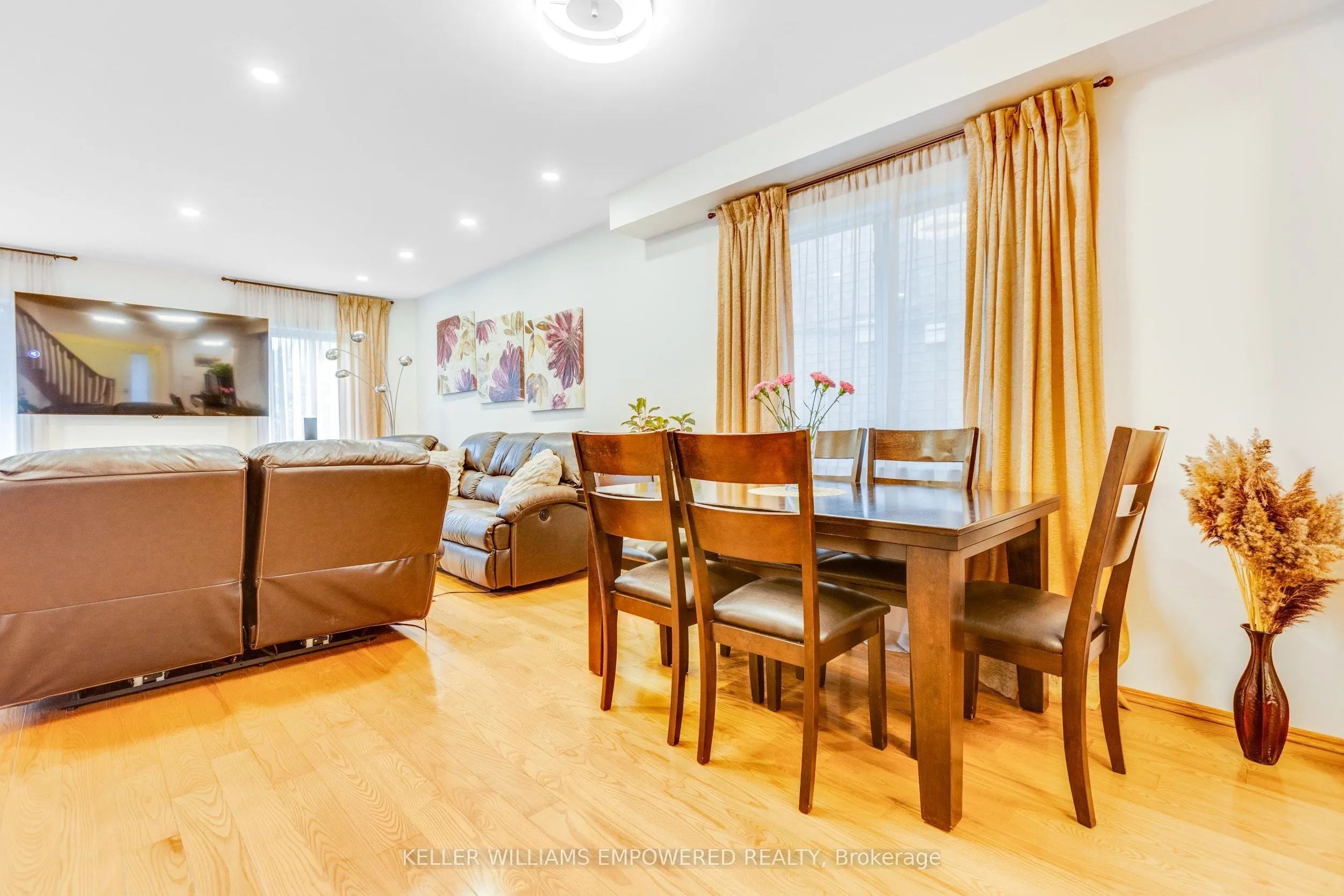 134 Queen Isabella Crescent