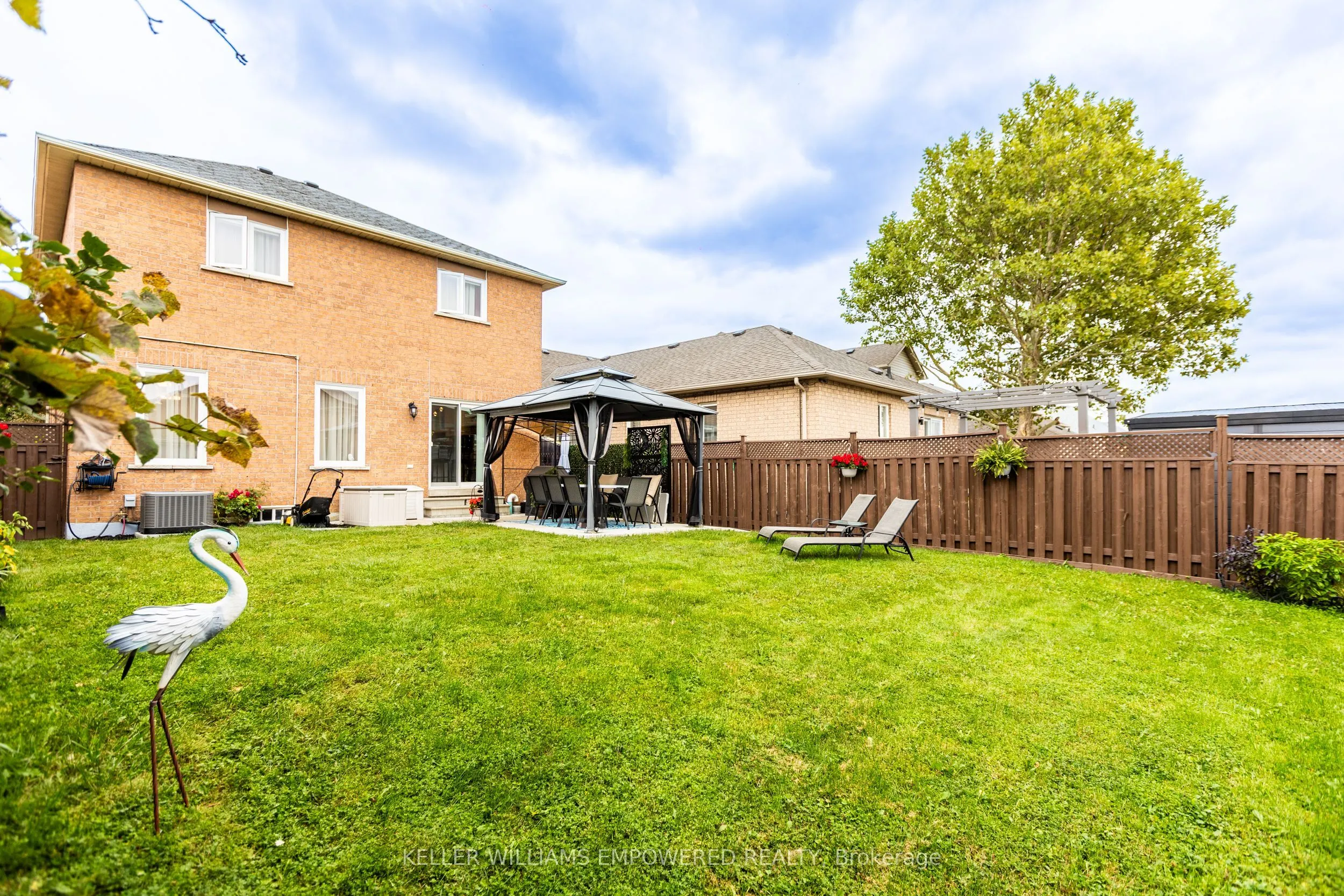 134 Queen Isabella Crescent