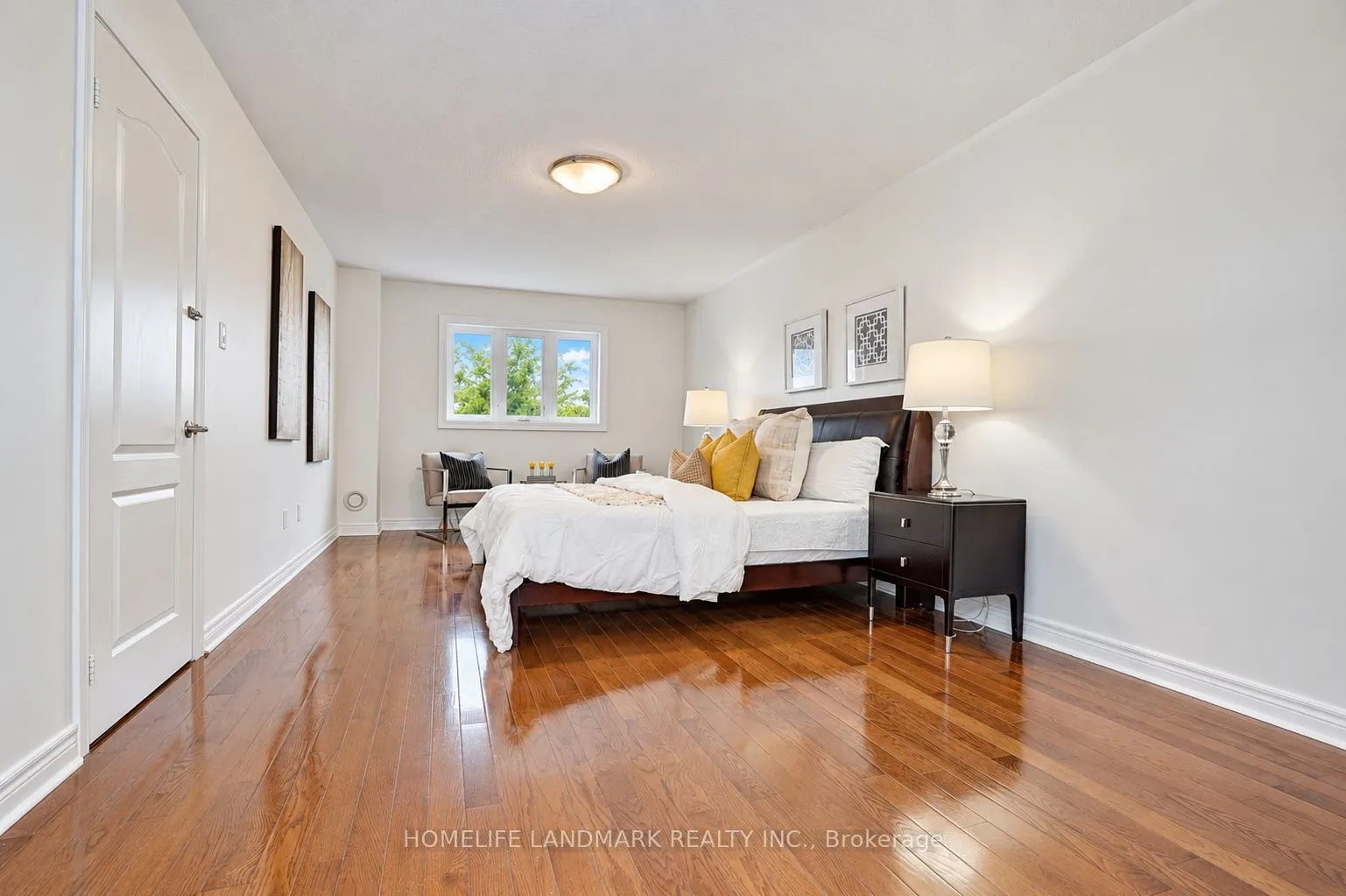124 Shaftsbury Avenue