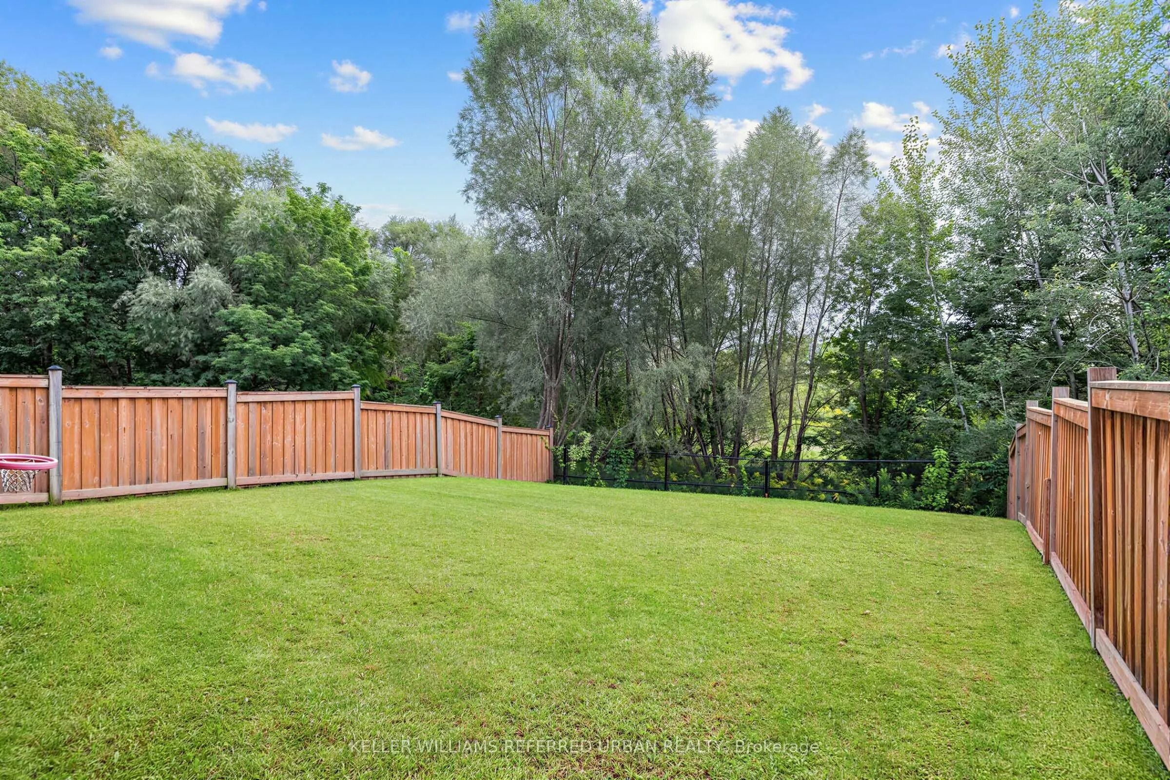 6 Sharonview Crescent