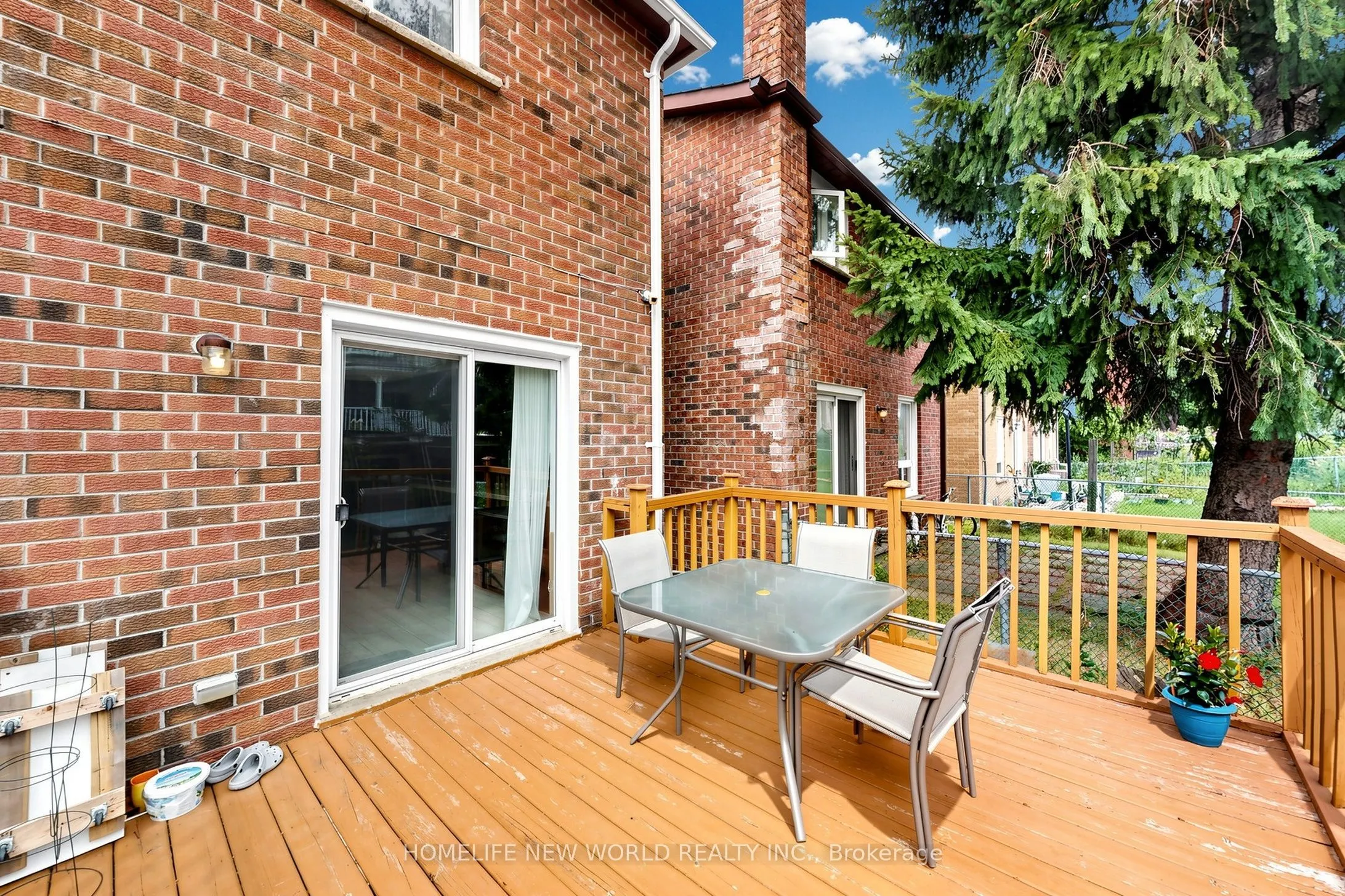 65 Tangmere Crescent