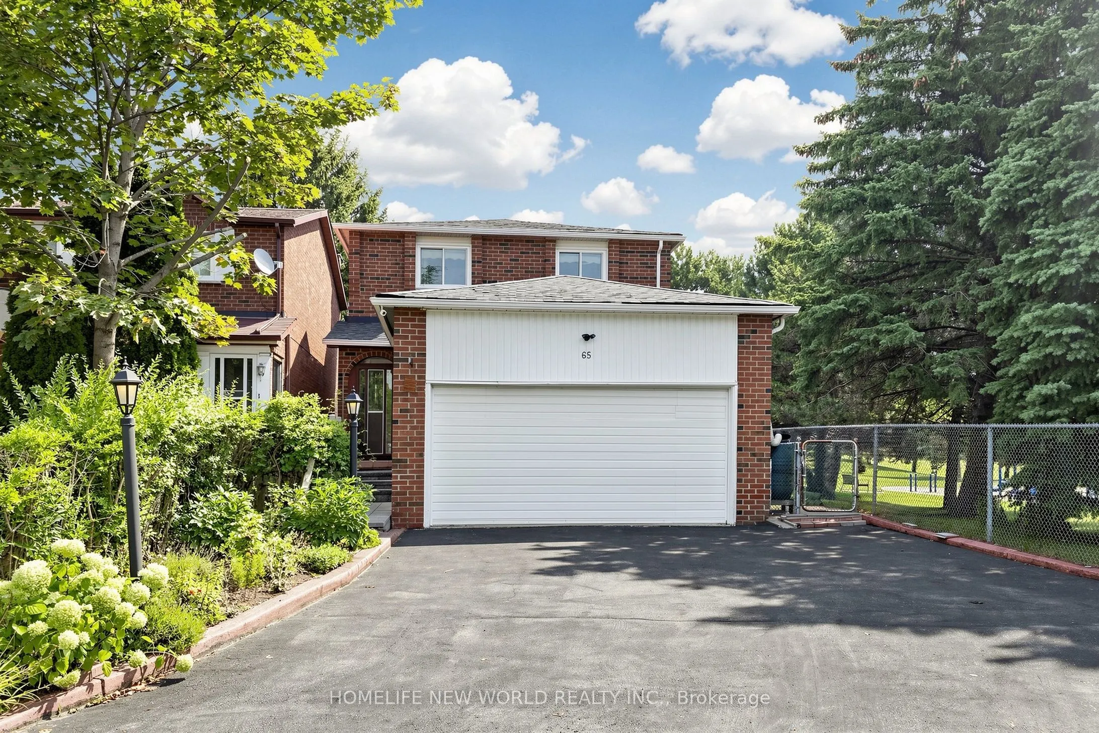 65 Tangmere Crescent