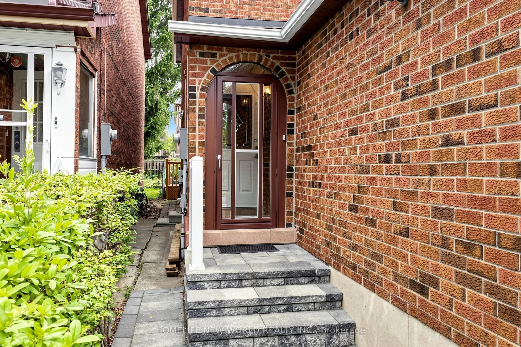 65 Tangmere Crescent