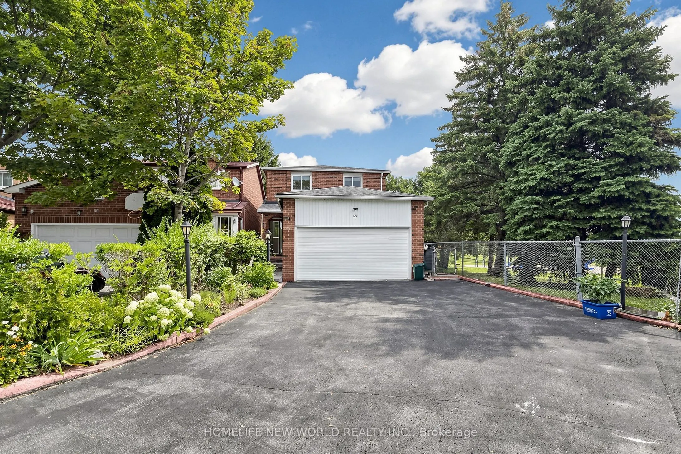 65 Tangmere Crescent