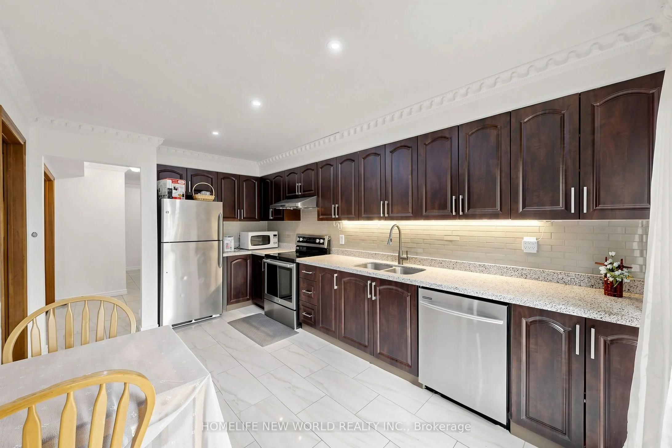 65 Tangmere Crescent