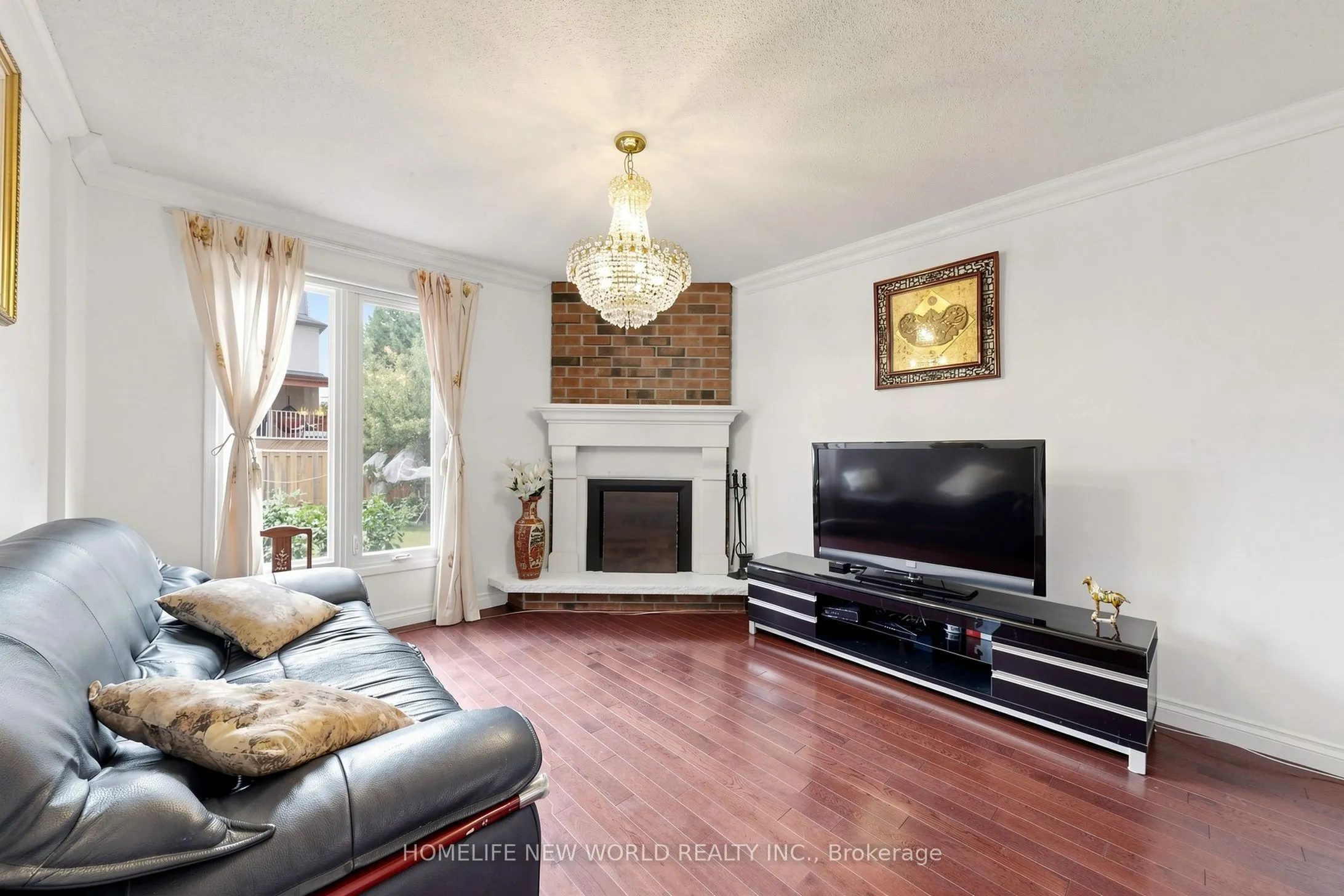 65 Tangmere Crescent
