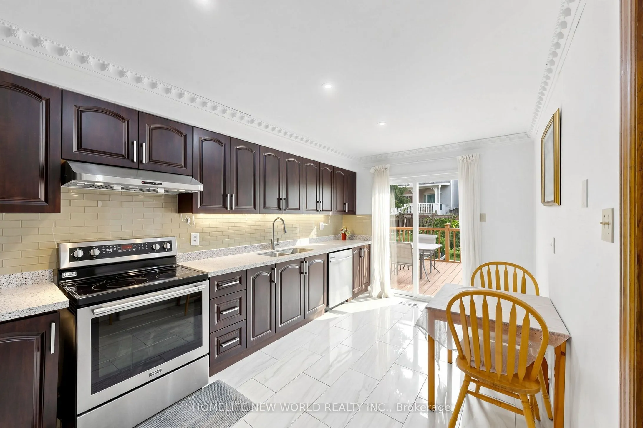 65 Tangmere Crescent