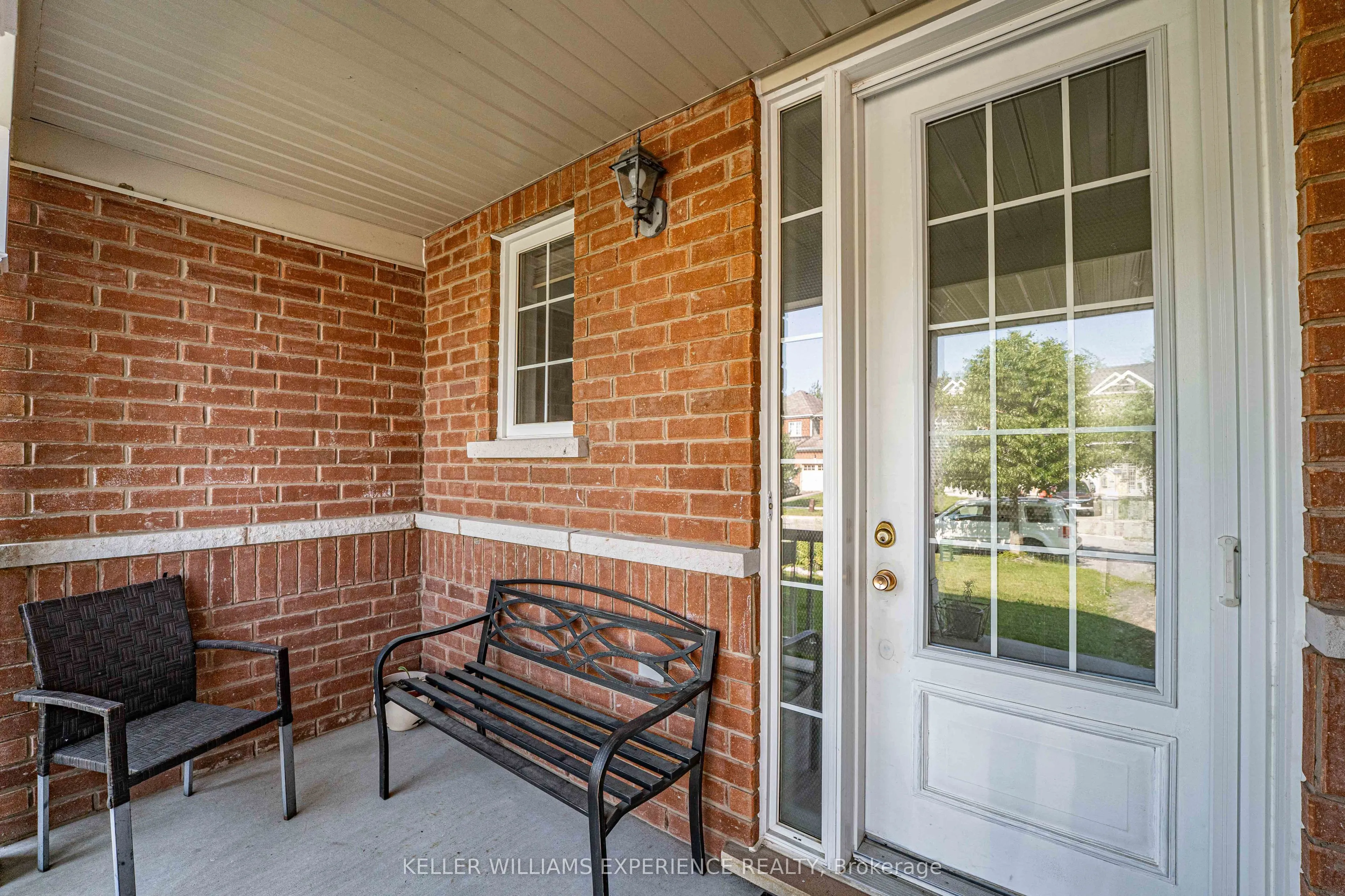 110 COLLIER Crescent