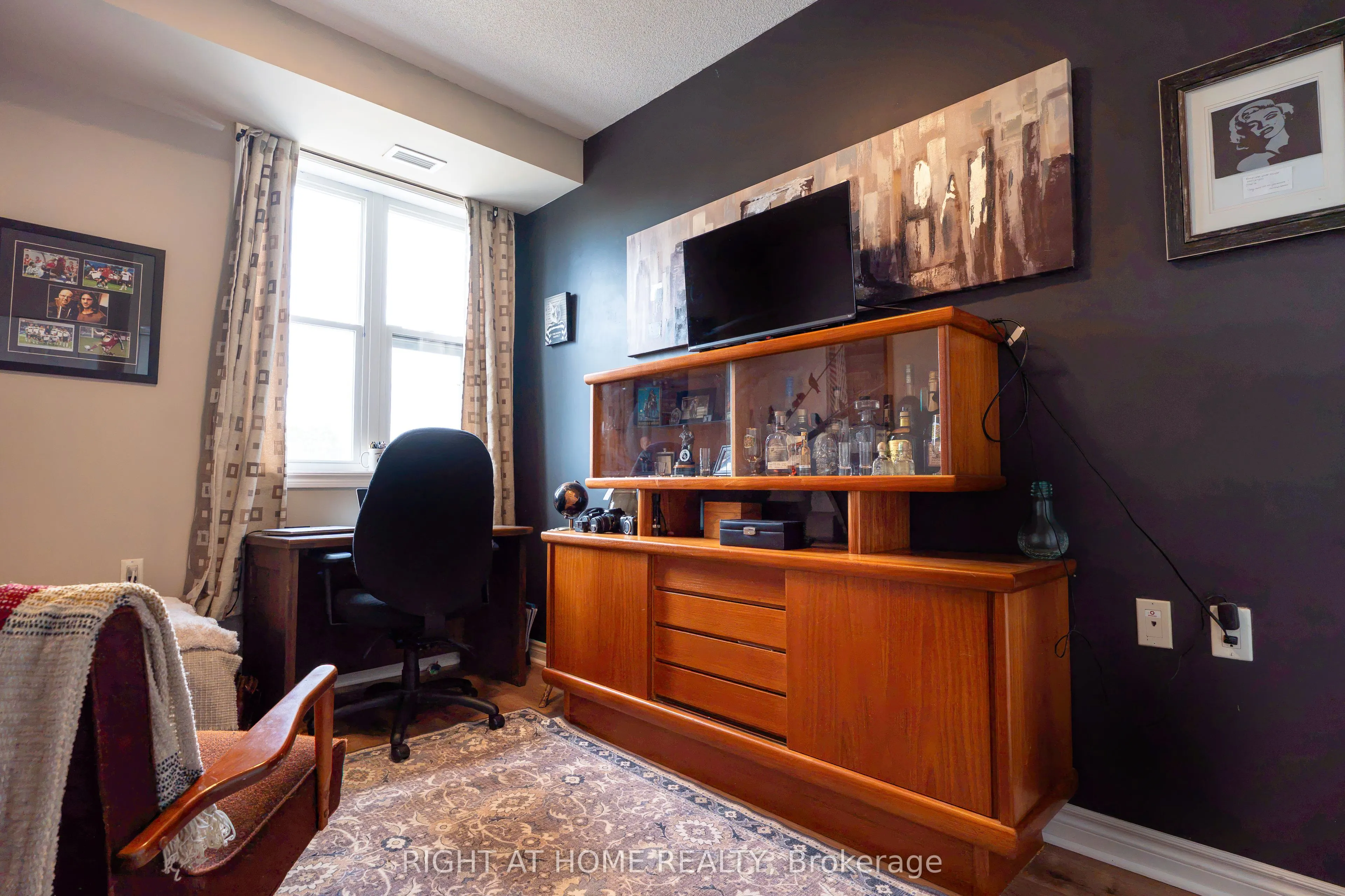15450 Yonge Street #202