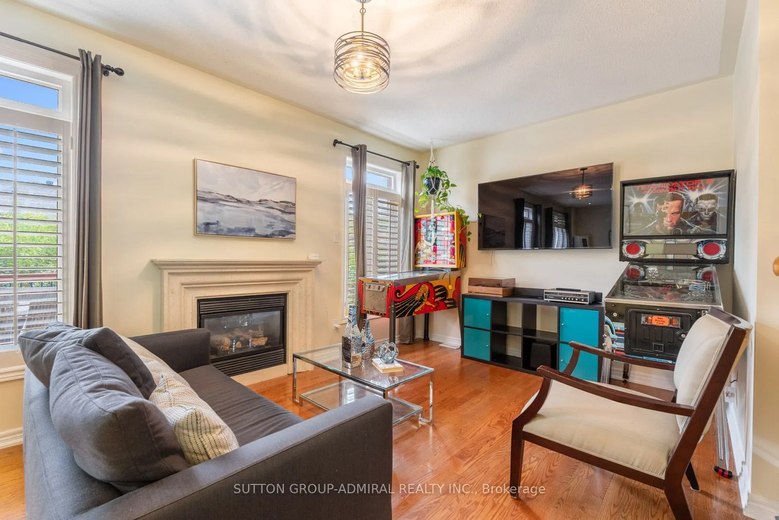 354 Autumn Hill Boulevard