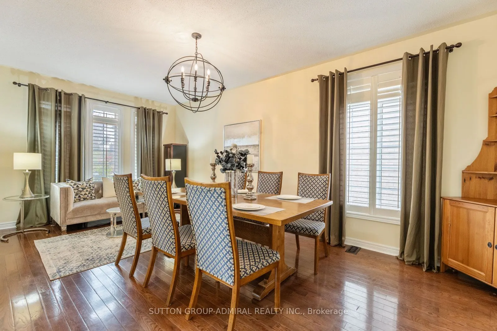 354 Autumn Hill Boulevard