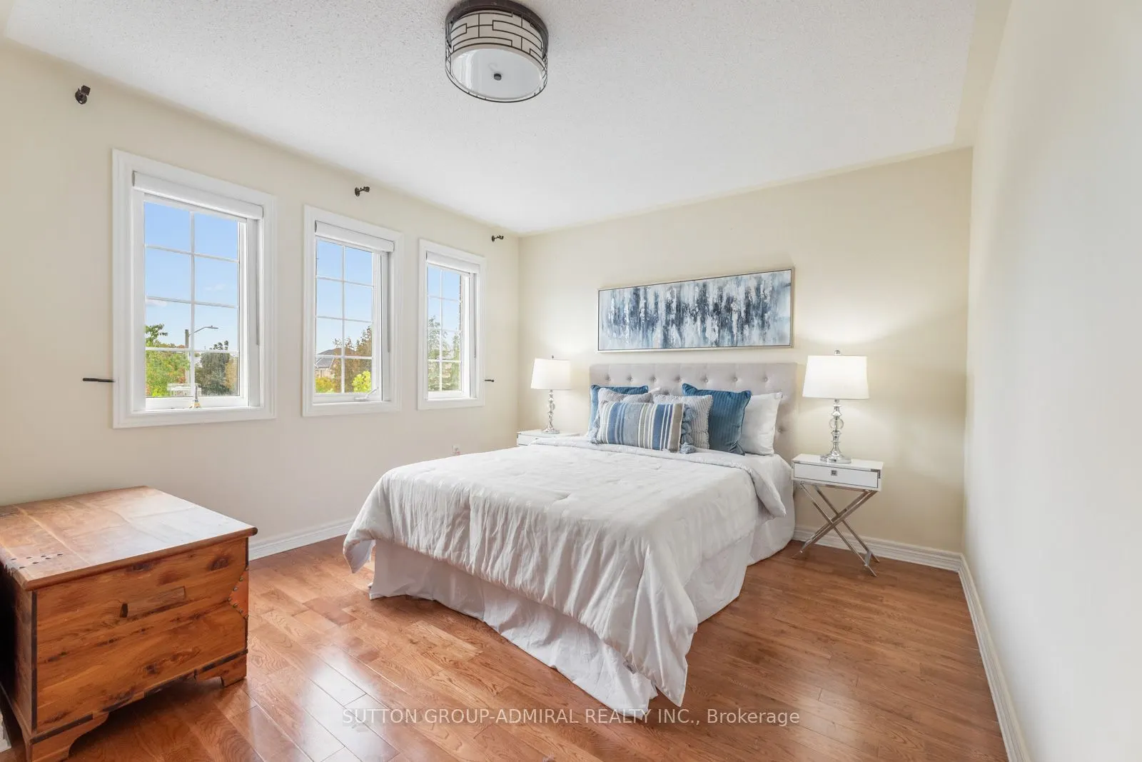354 Autumn Hill Boulevard