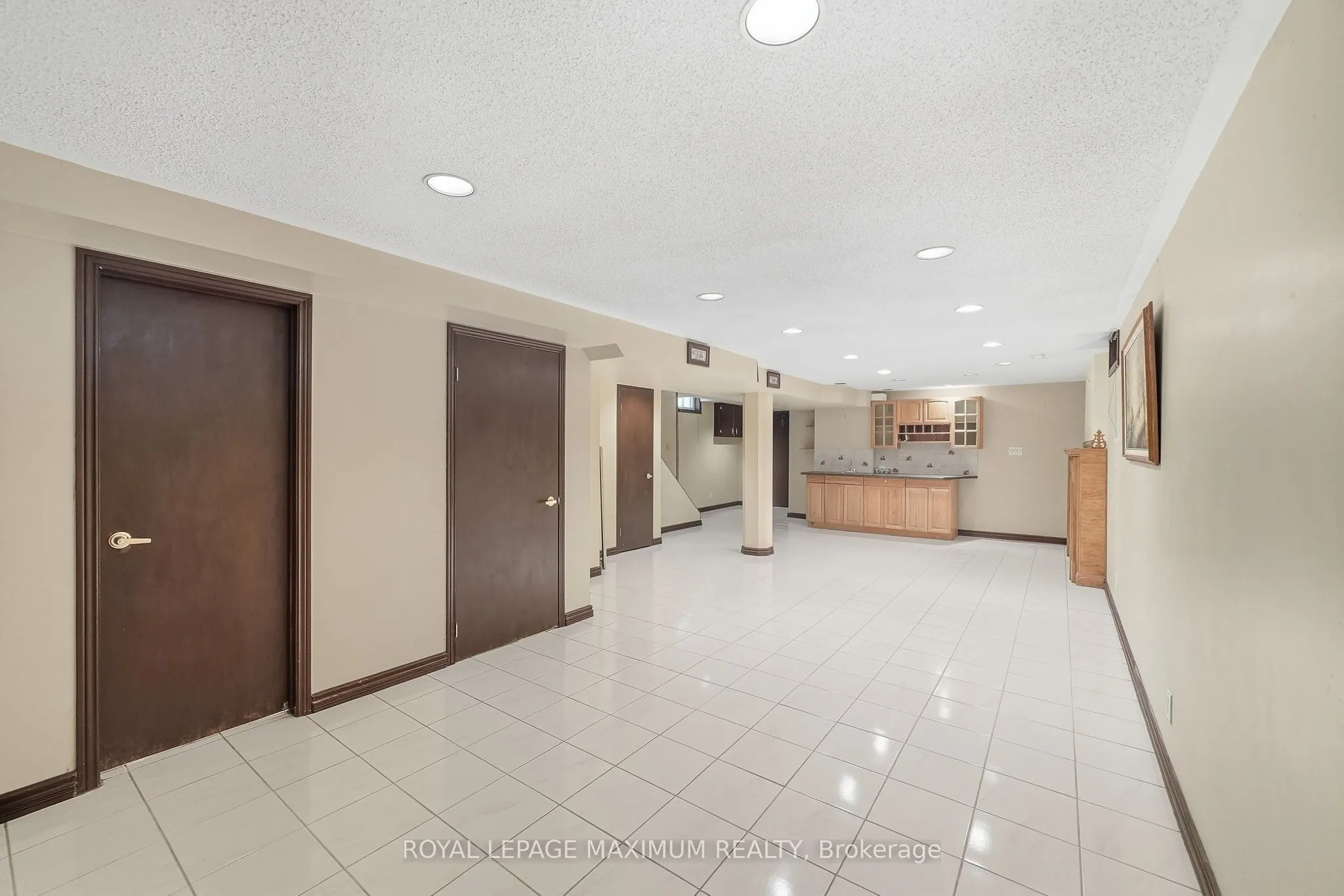 182 Nestor Crescent