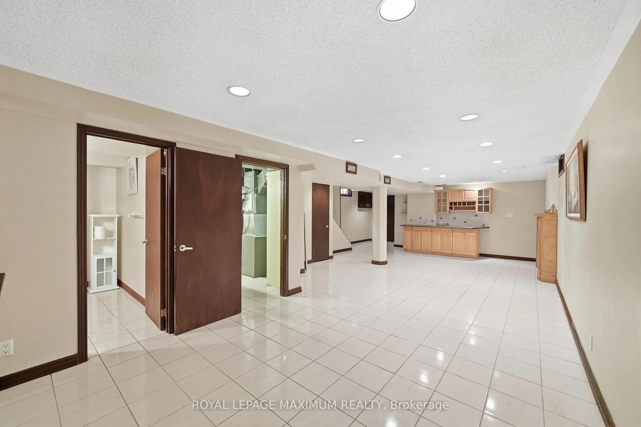 182 Nestor Crescent