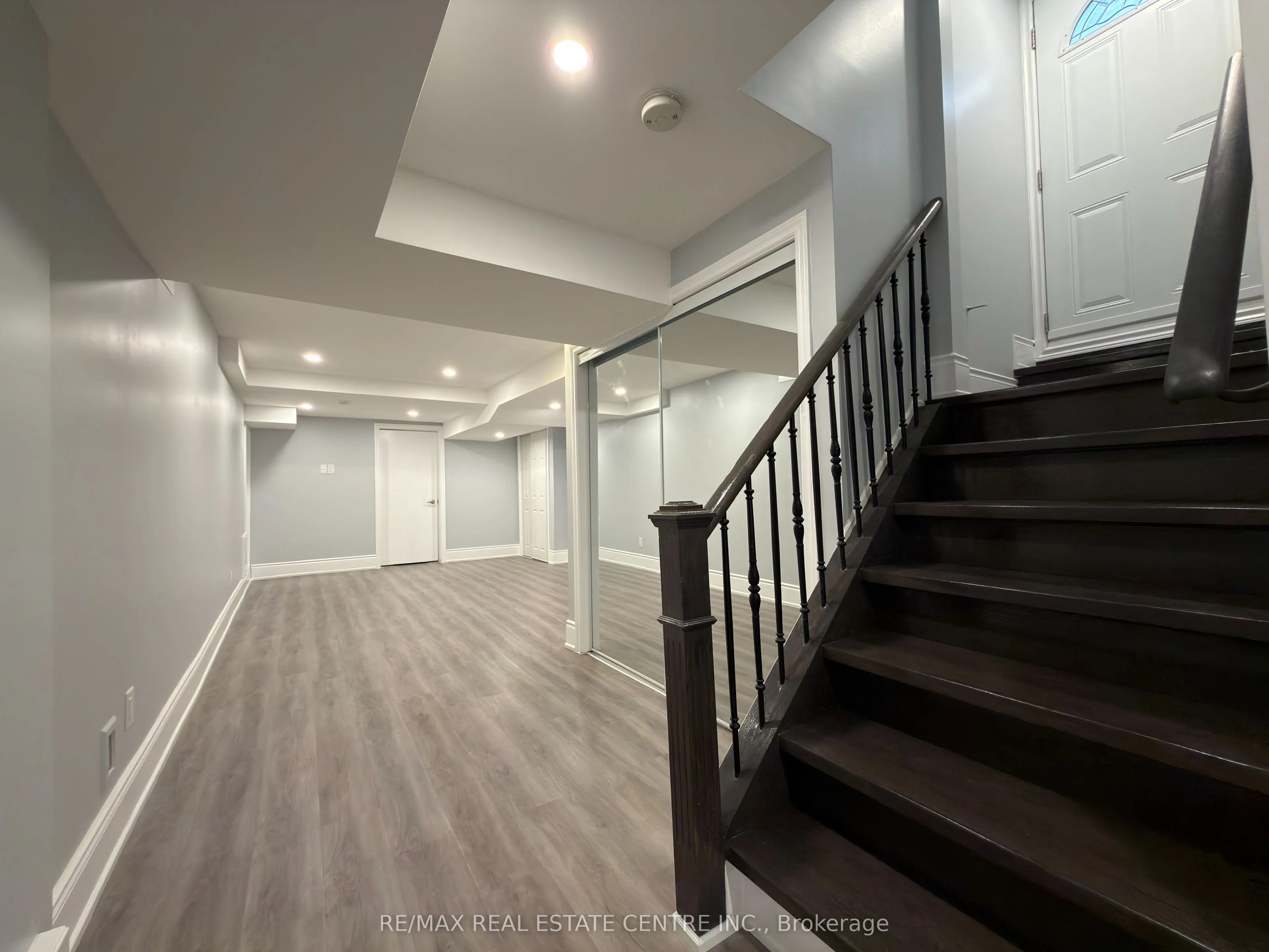 53 Dybal Street #Lower