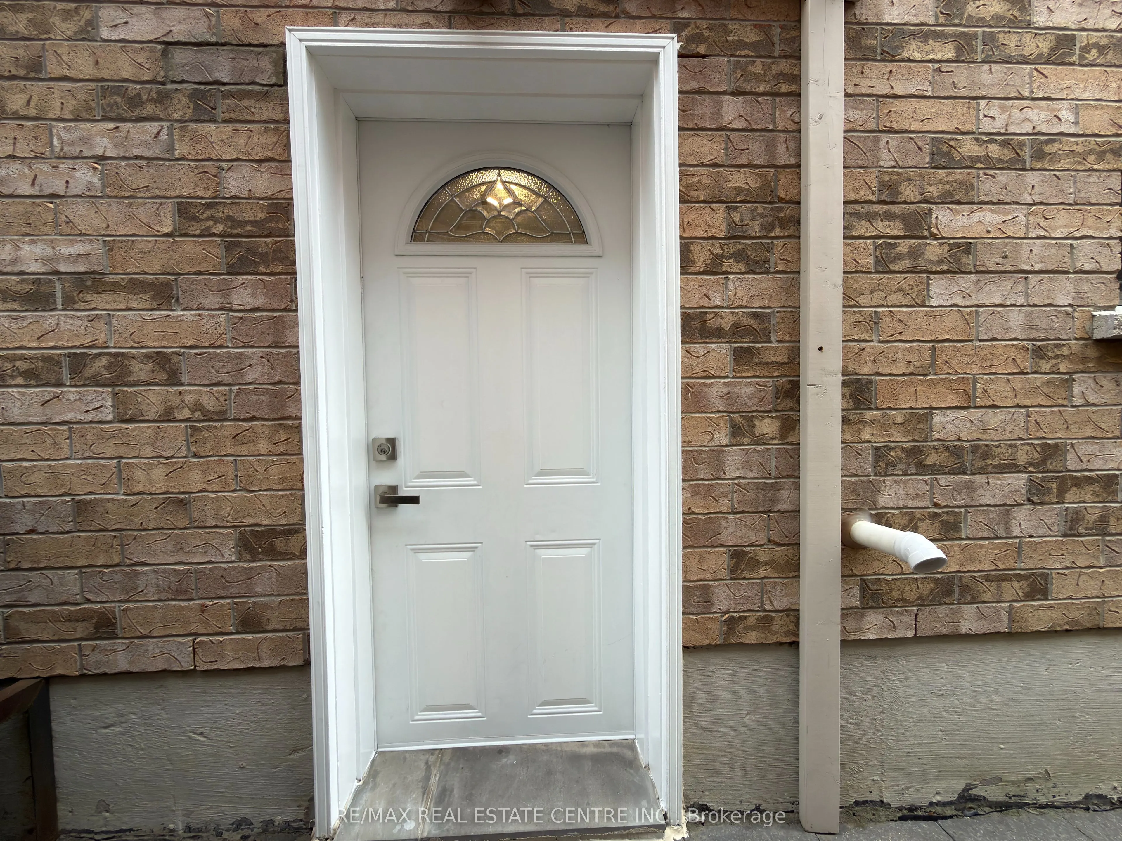 53 Dybal Street #Lower