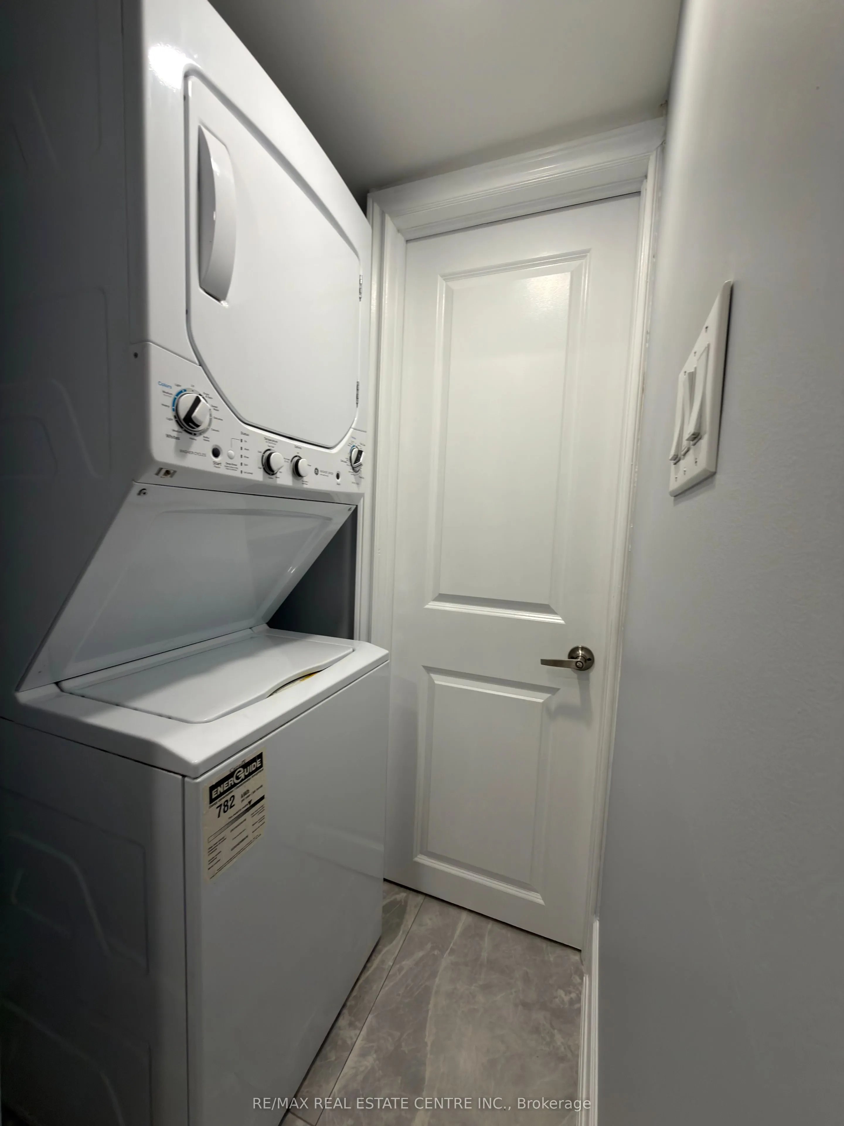 53 Dybal Street #Lower
