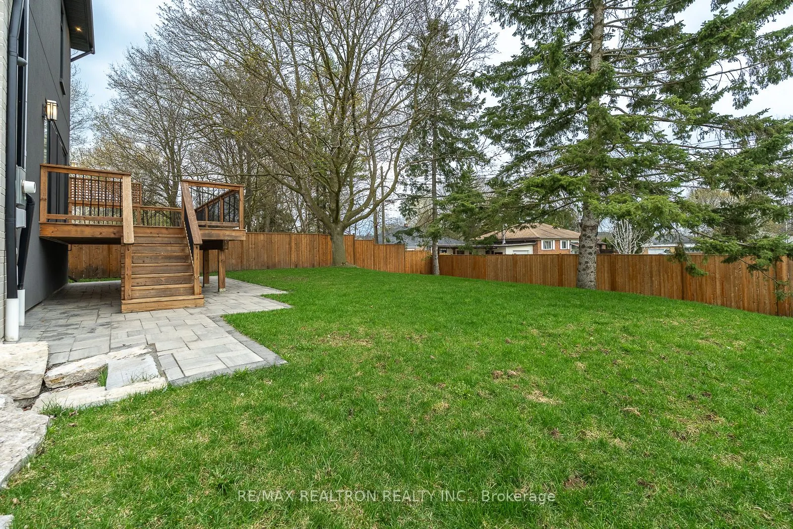 70 Collins Crescent