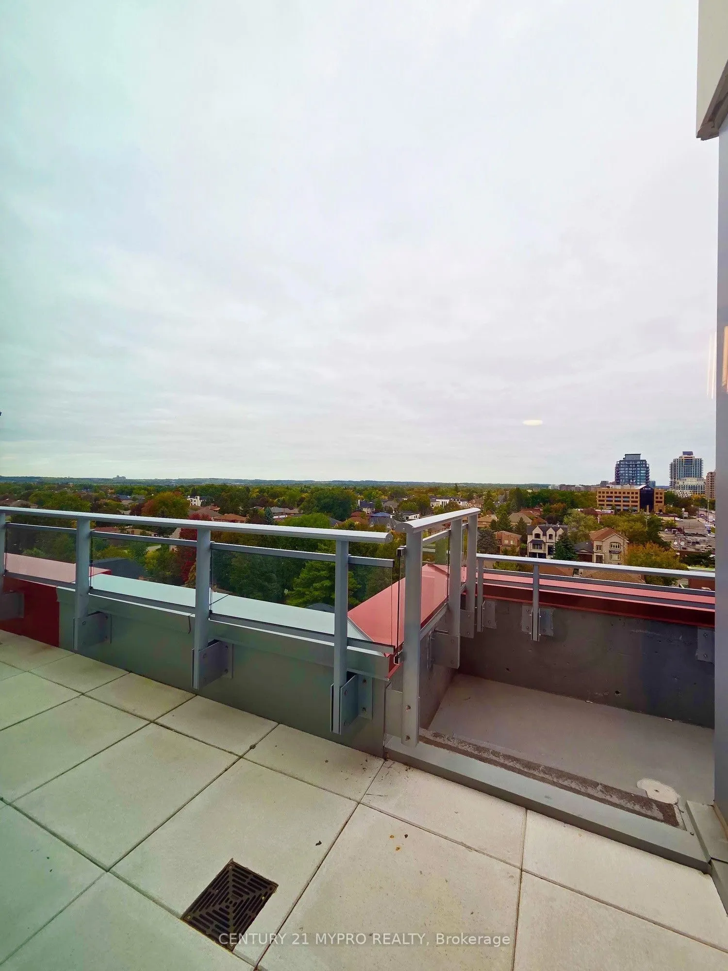 8888 Yonge Street ##717