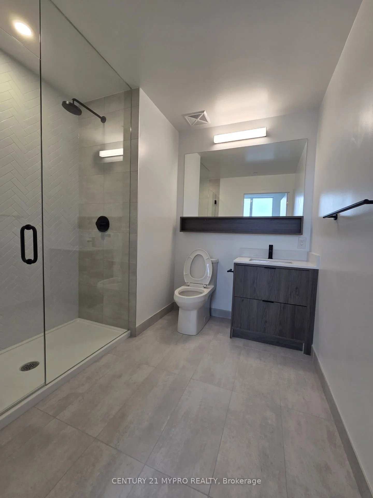 8888 Yonge Street ##717