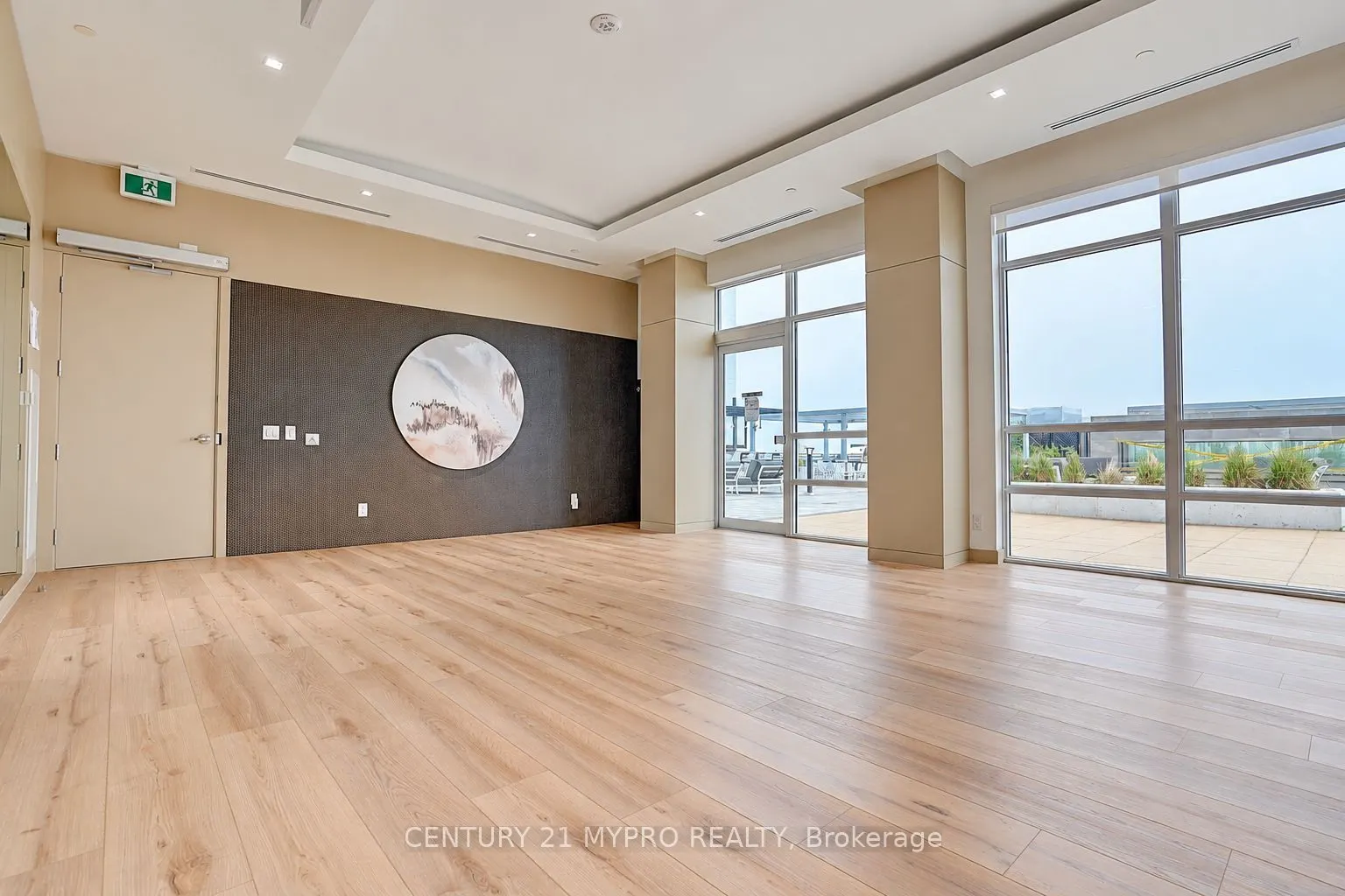 8888 Yonge Street ##717