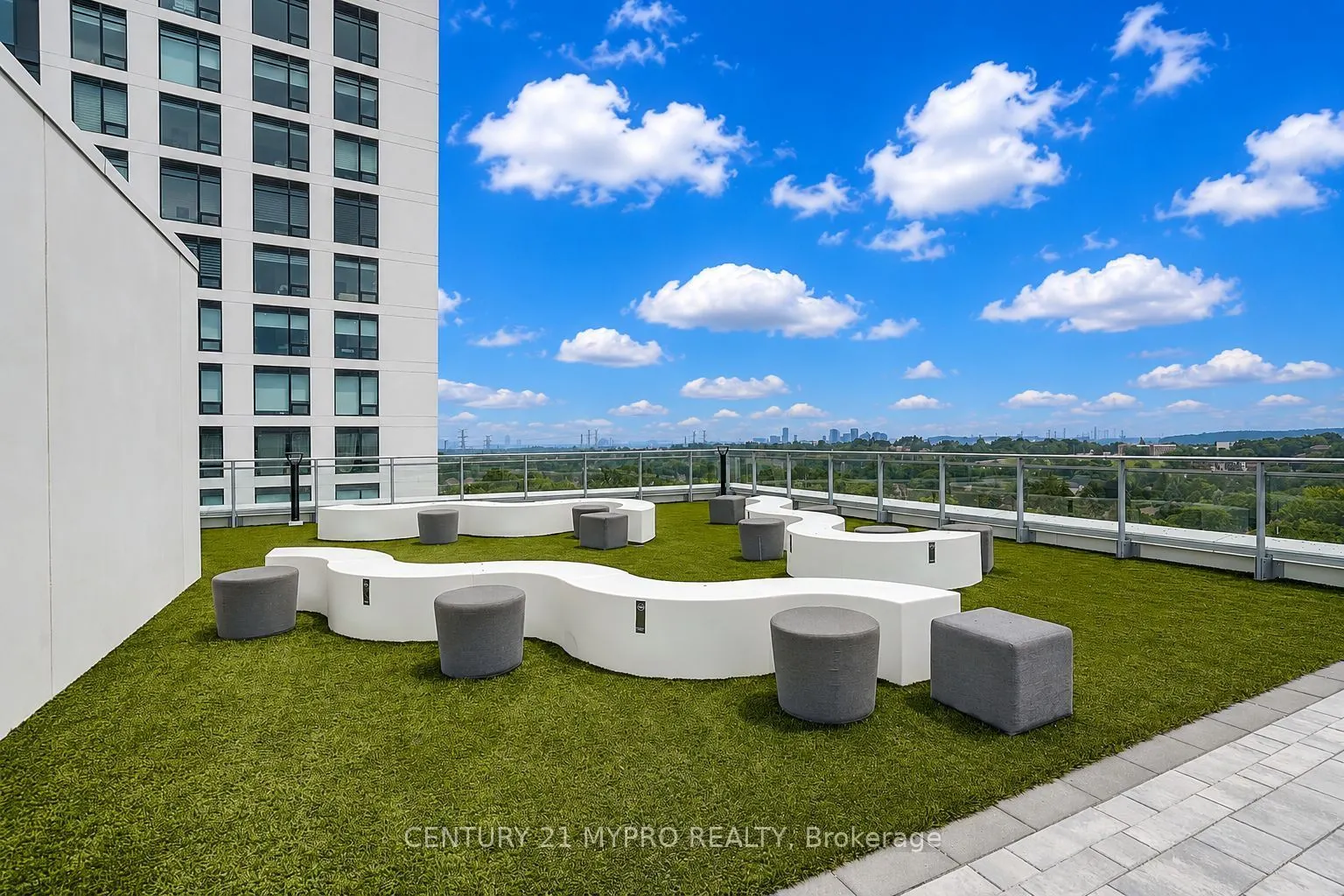 8888 Yonge Street ##717