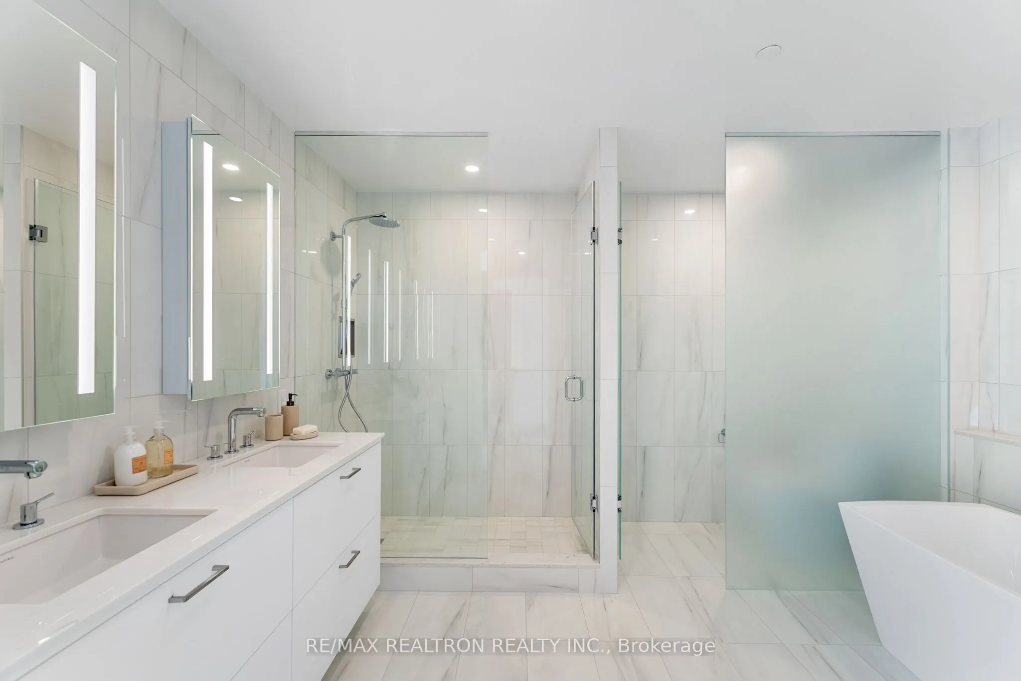 399 Royal Orchard Boulevard #418