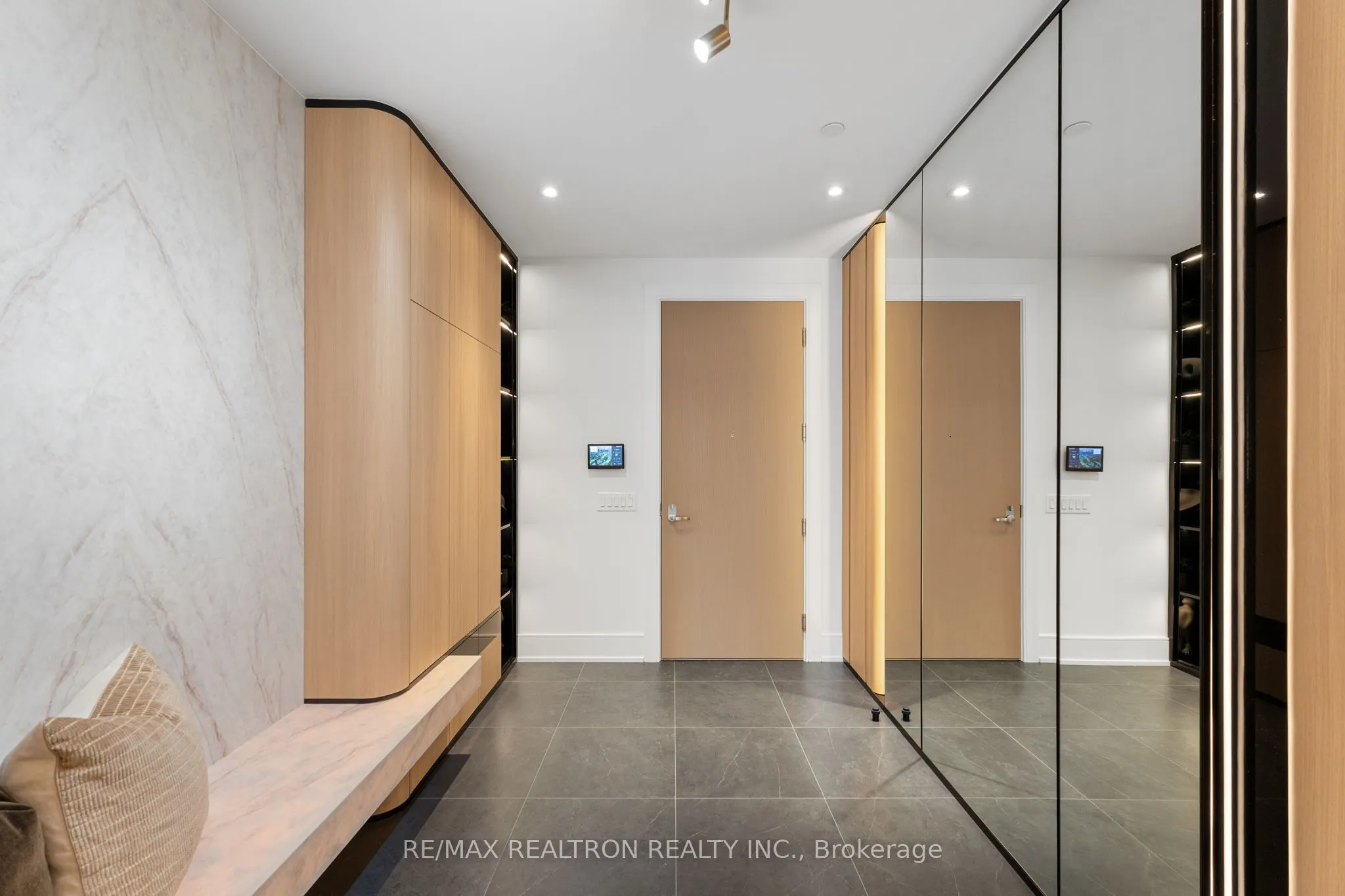 399 Royal Orchard Boulevard #418