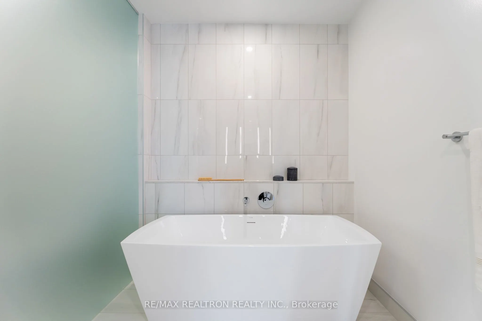 399 Royal Orchard Boulevard #418
