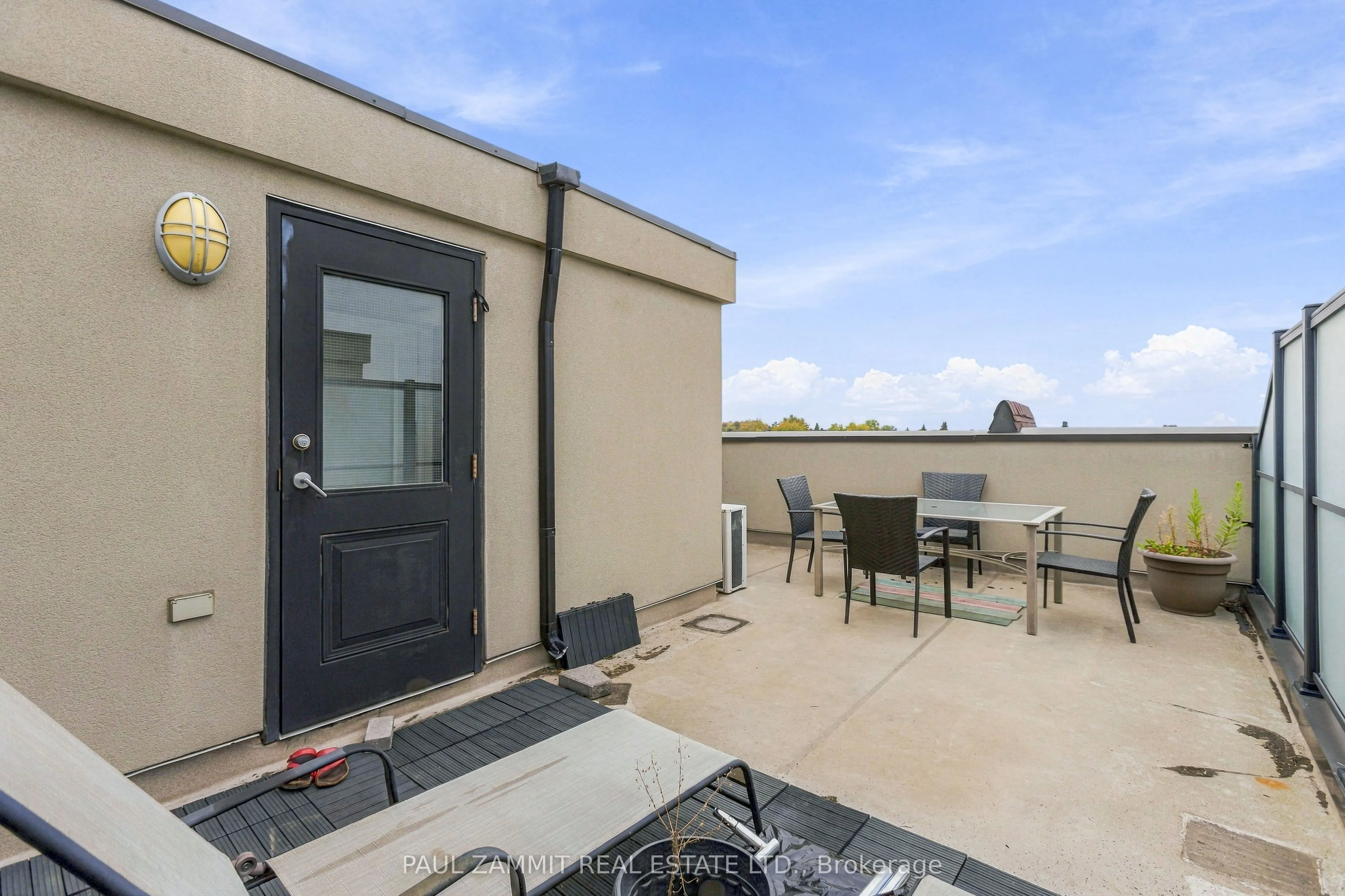 320 John Street #217