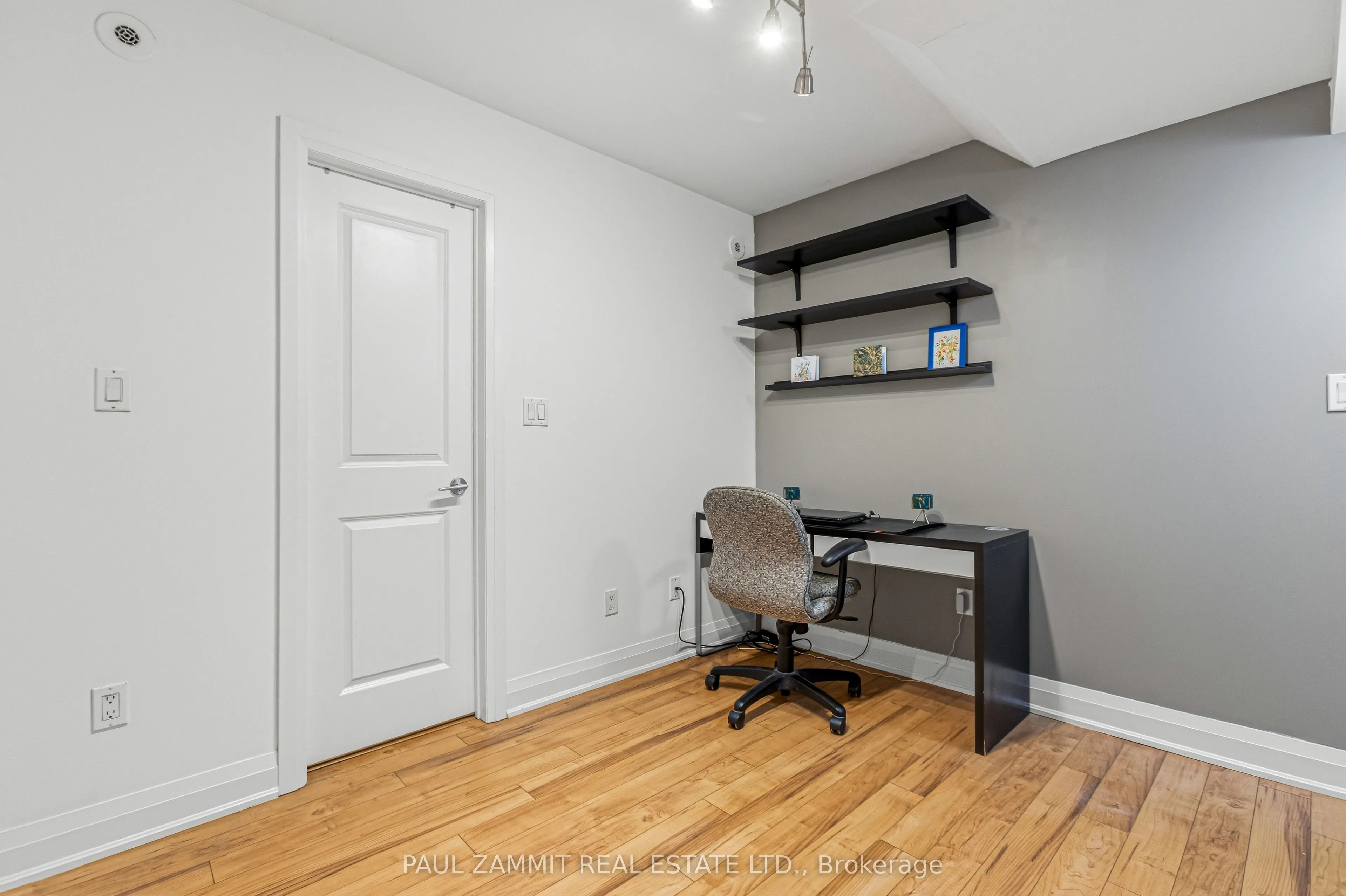 320 John Street #217