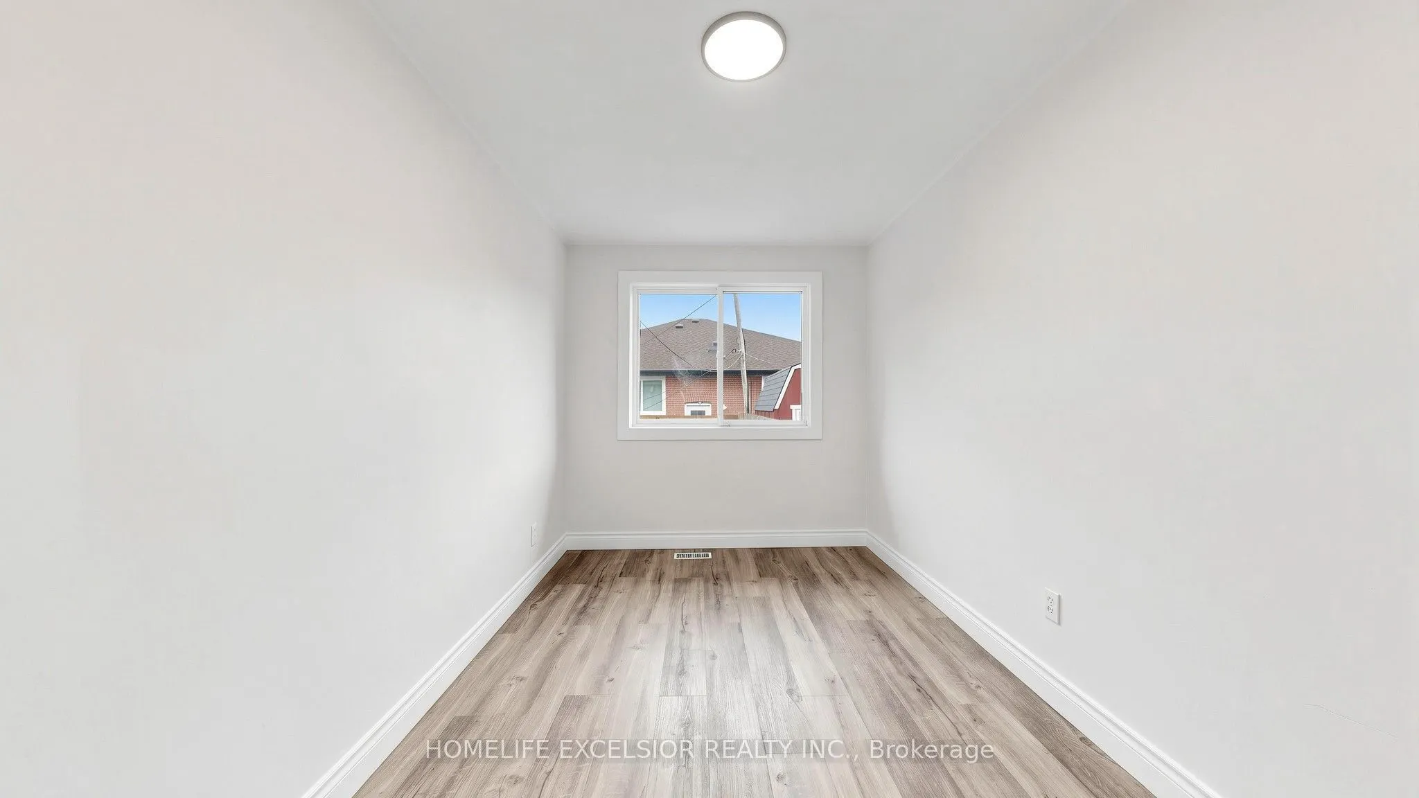 86 Newbury Drive