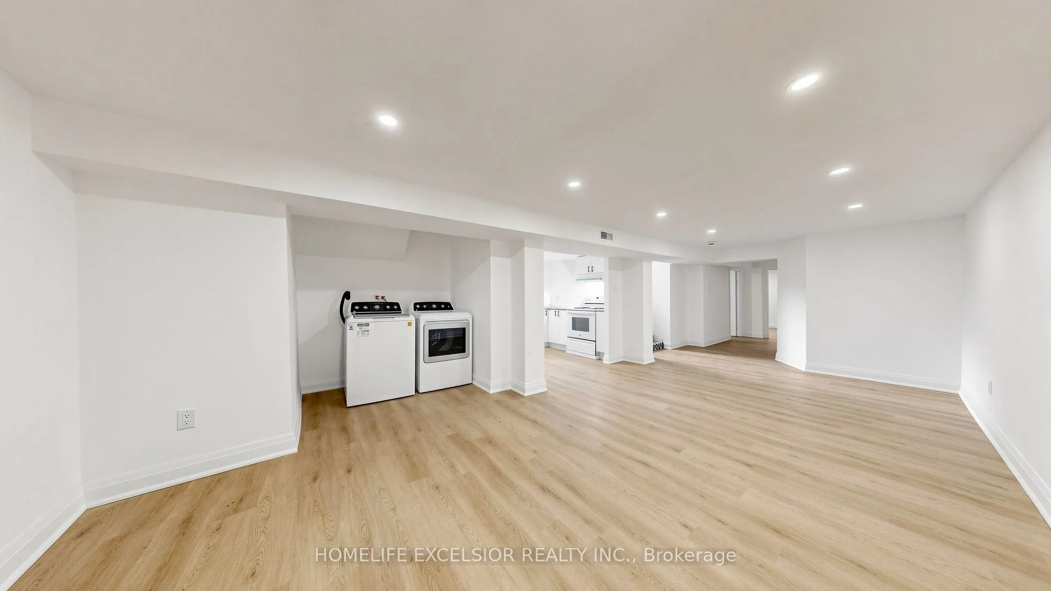 86 Newbury Drive