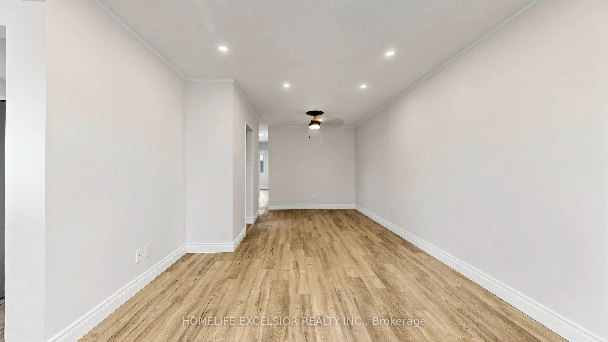 86 Newbury Drive