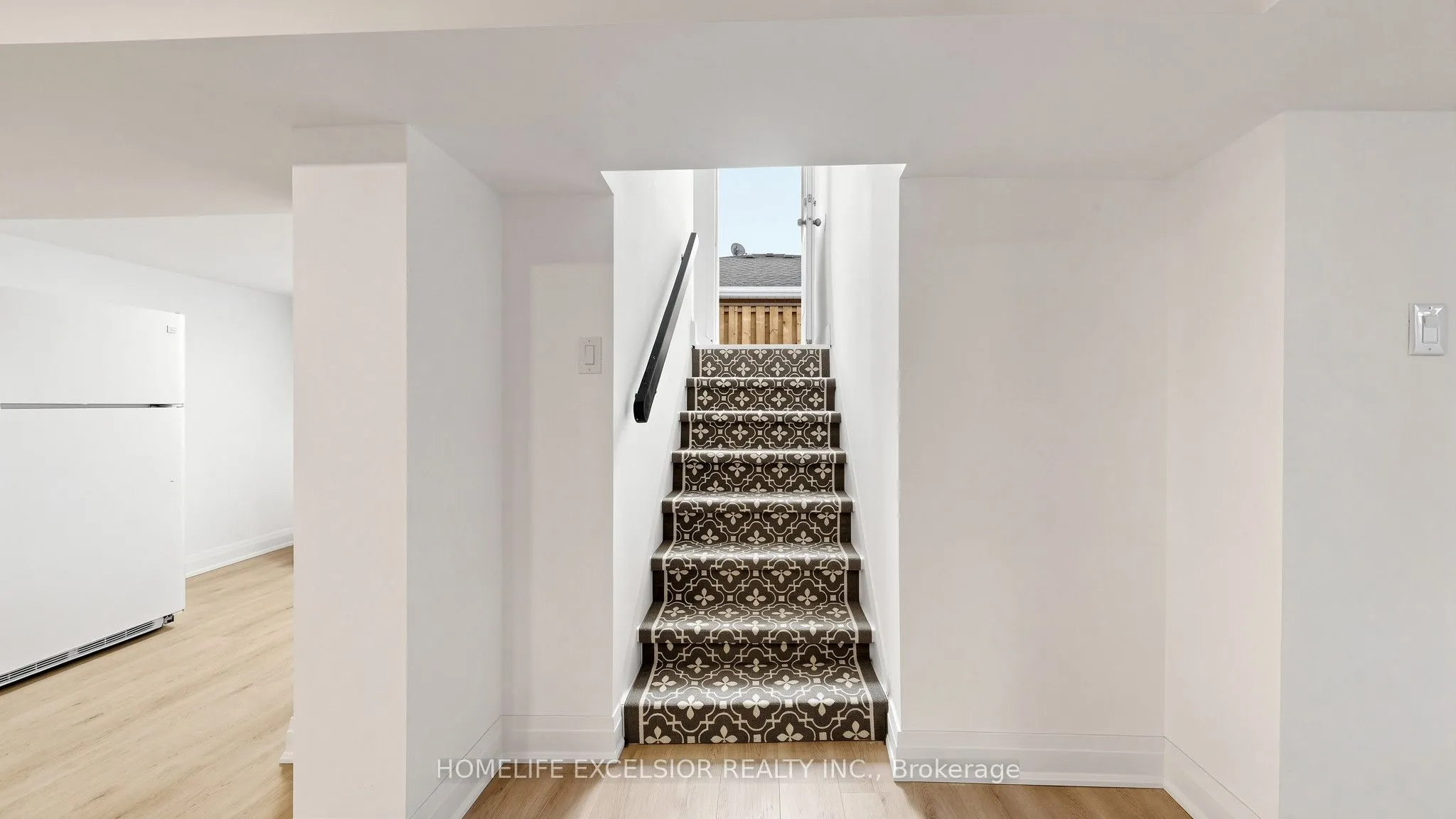 86 Newbury Drive