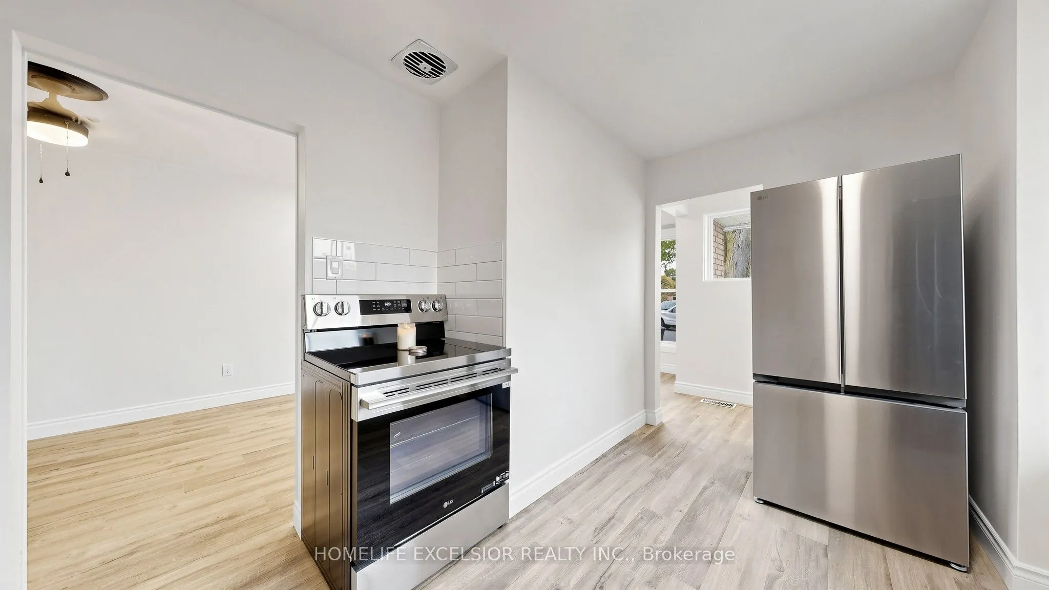 86 Newbury Drive