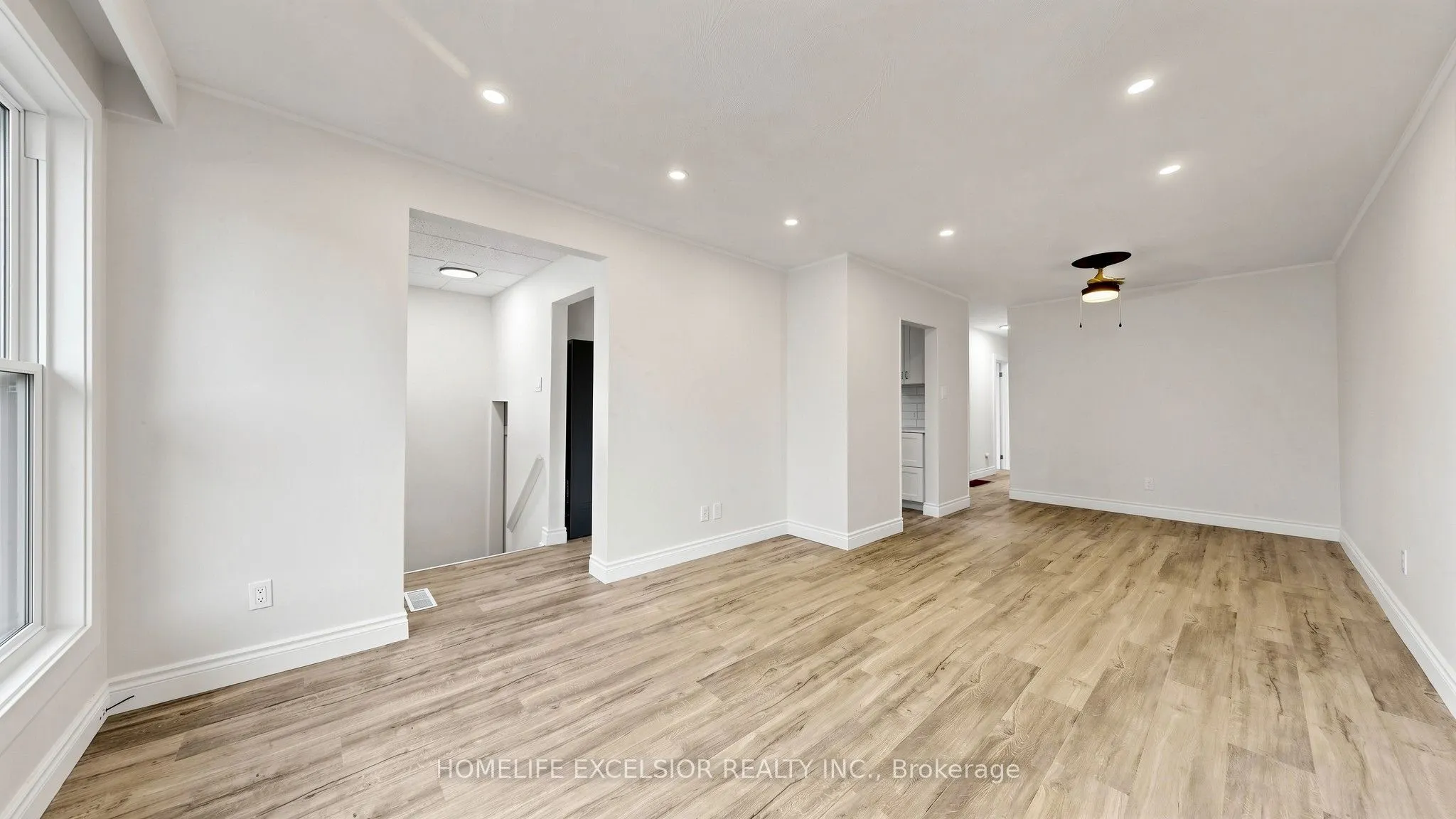 86 Newbury Drive