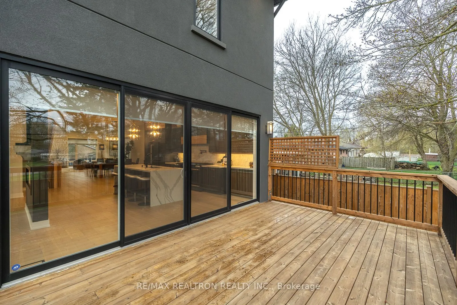 70 Collins Crescent