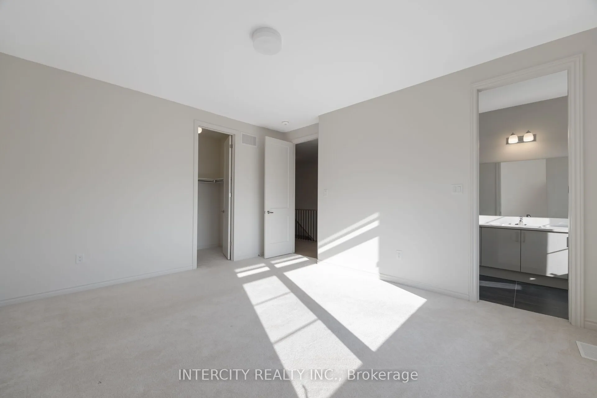 8 Elderberry Way