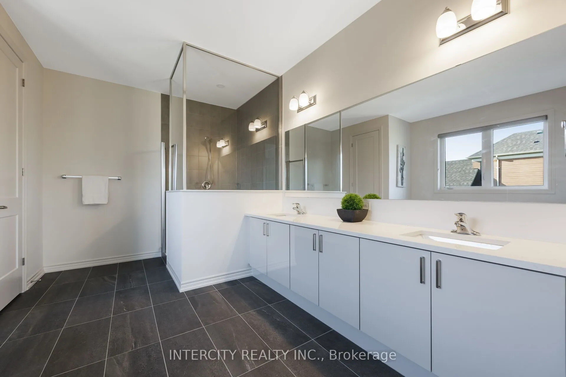 8 Elderberry Way