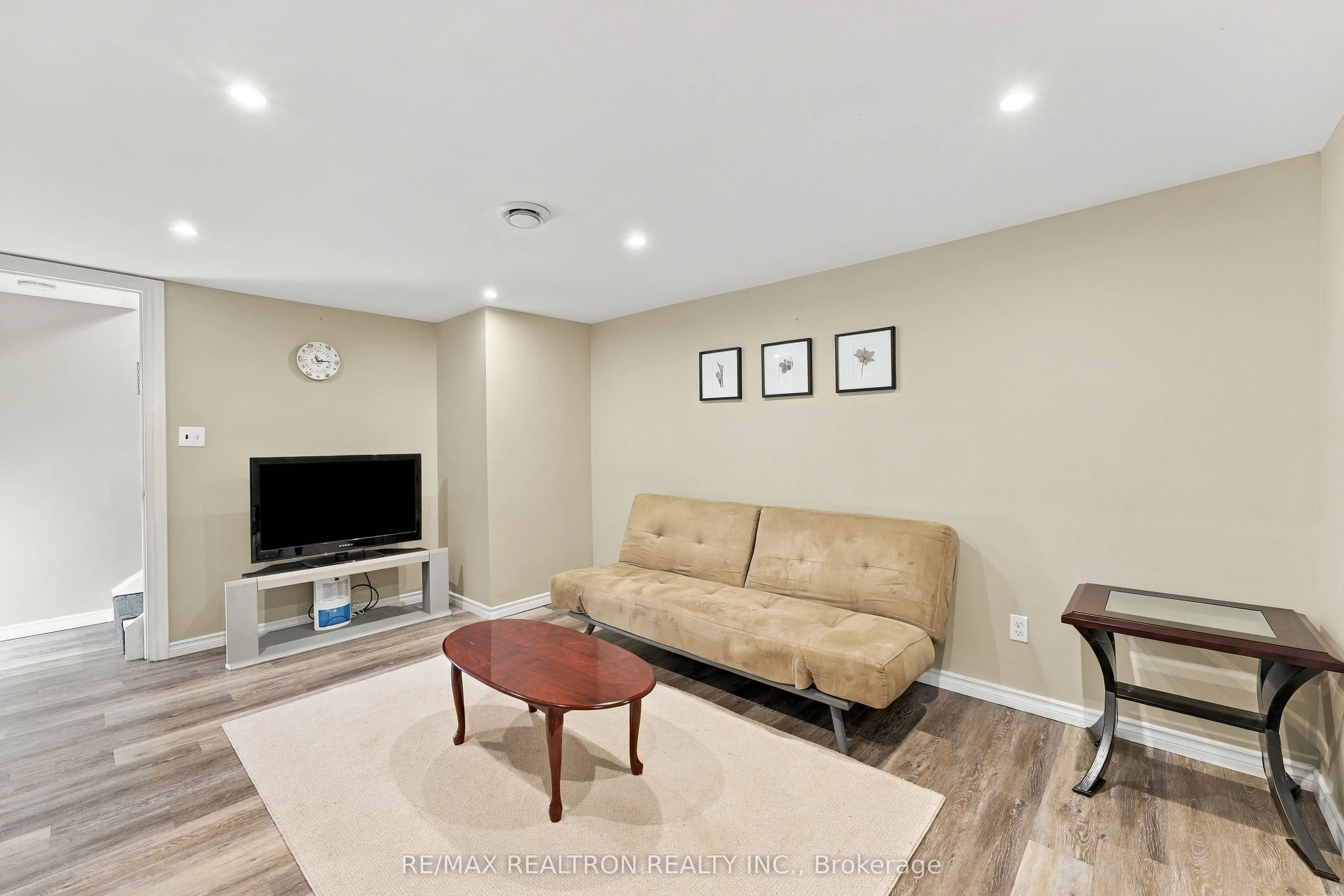 268 Kenwood Avenue